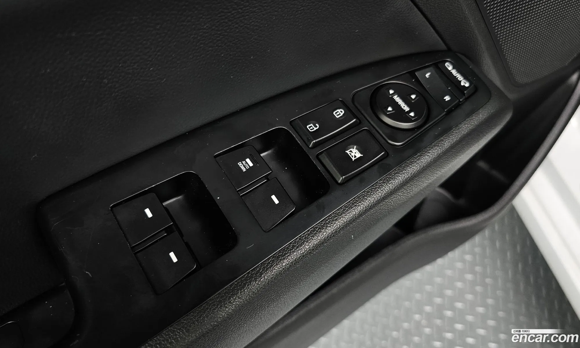 Hyundai Elantra AD 2016 — 18