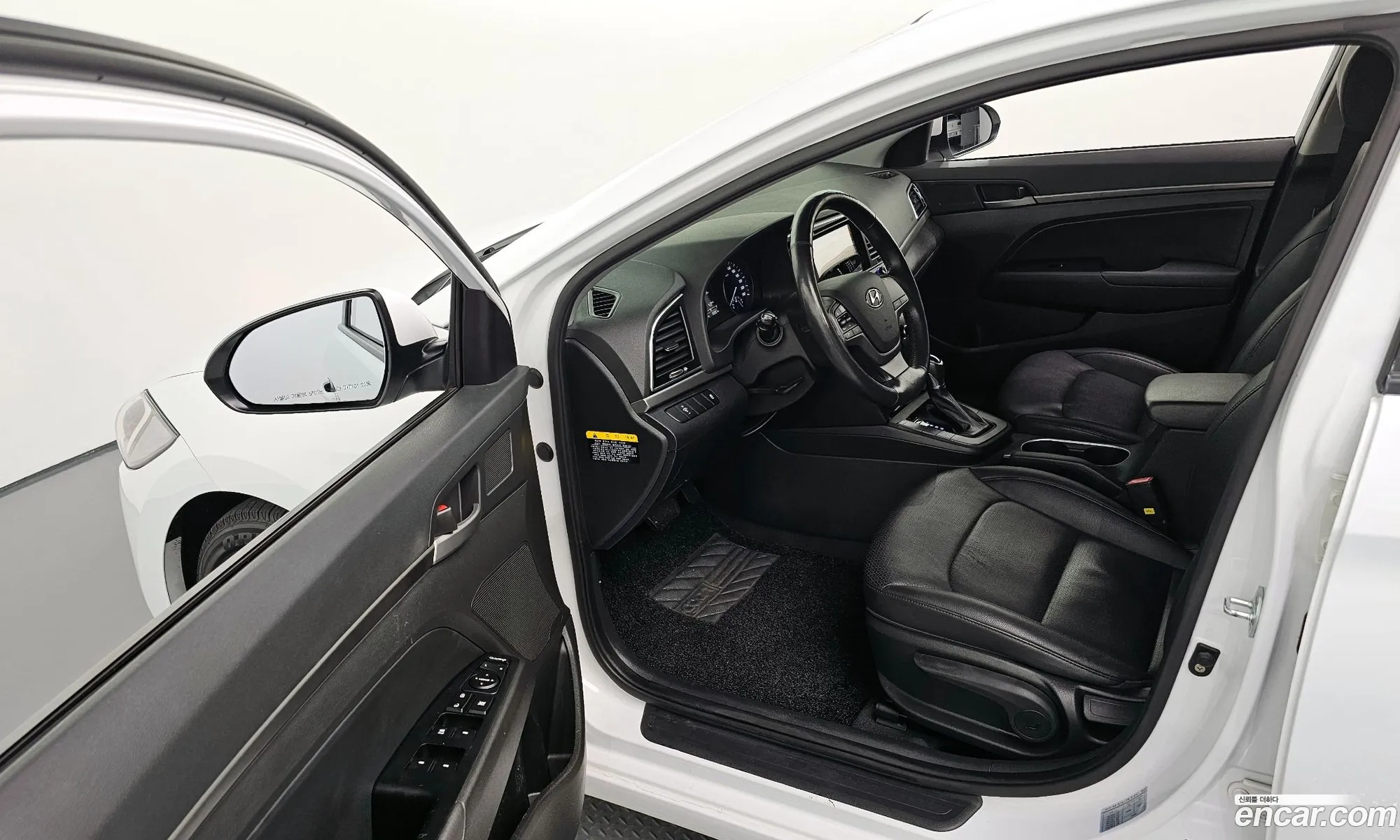 Hyundai Elantra AD 2016 — 20