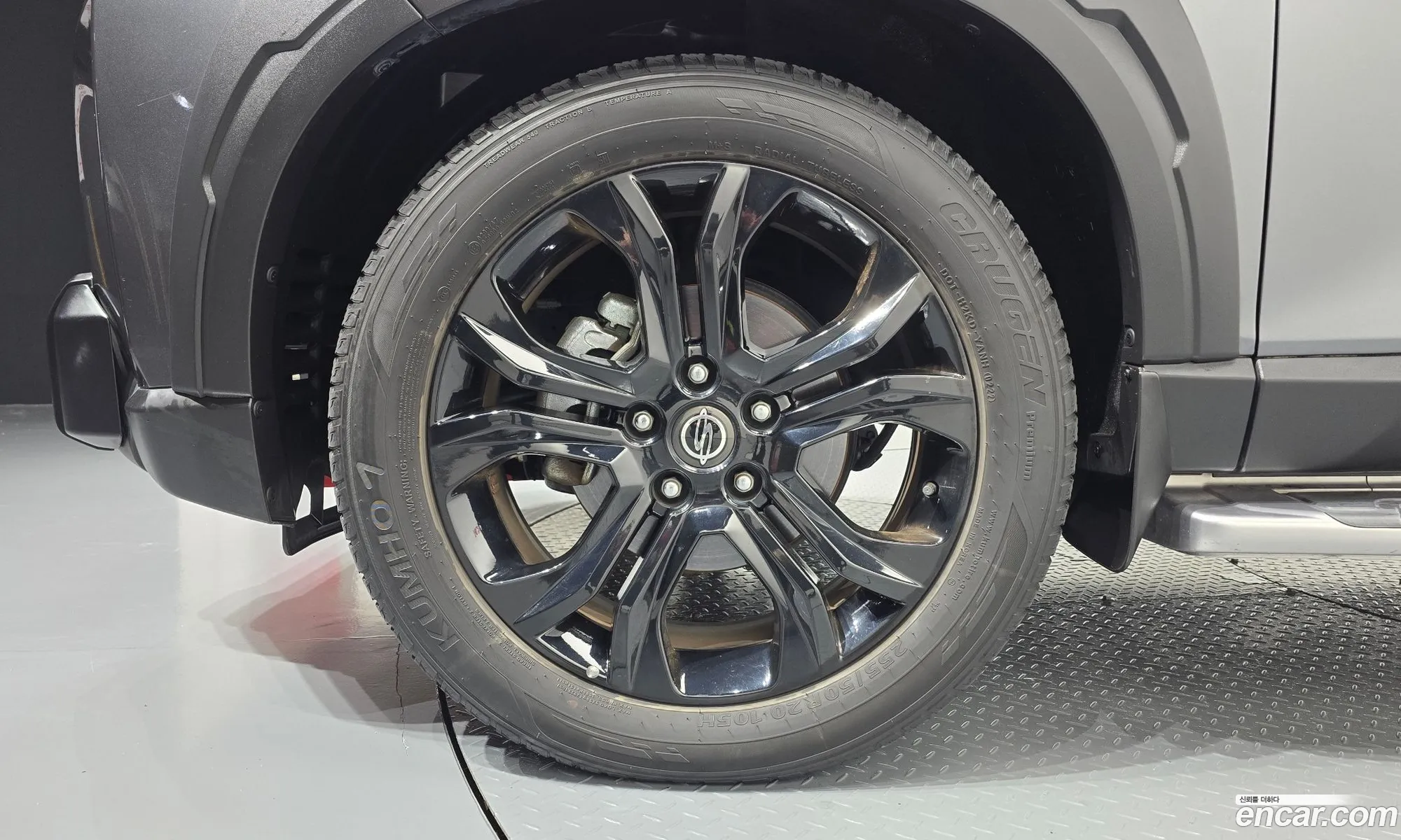 KG Mobility (SsangYong) Rexton Sports Khan 2022 — 19
