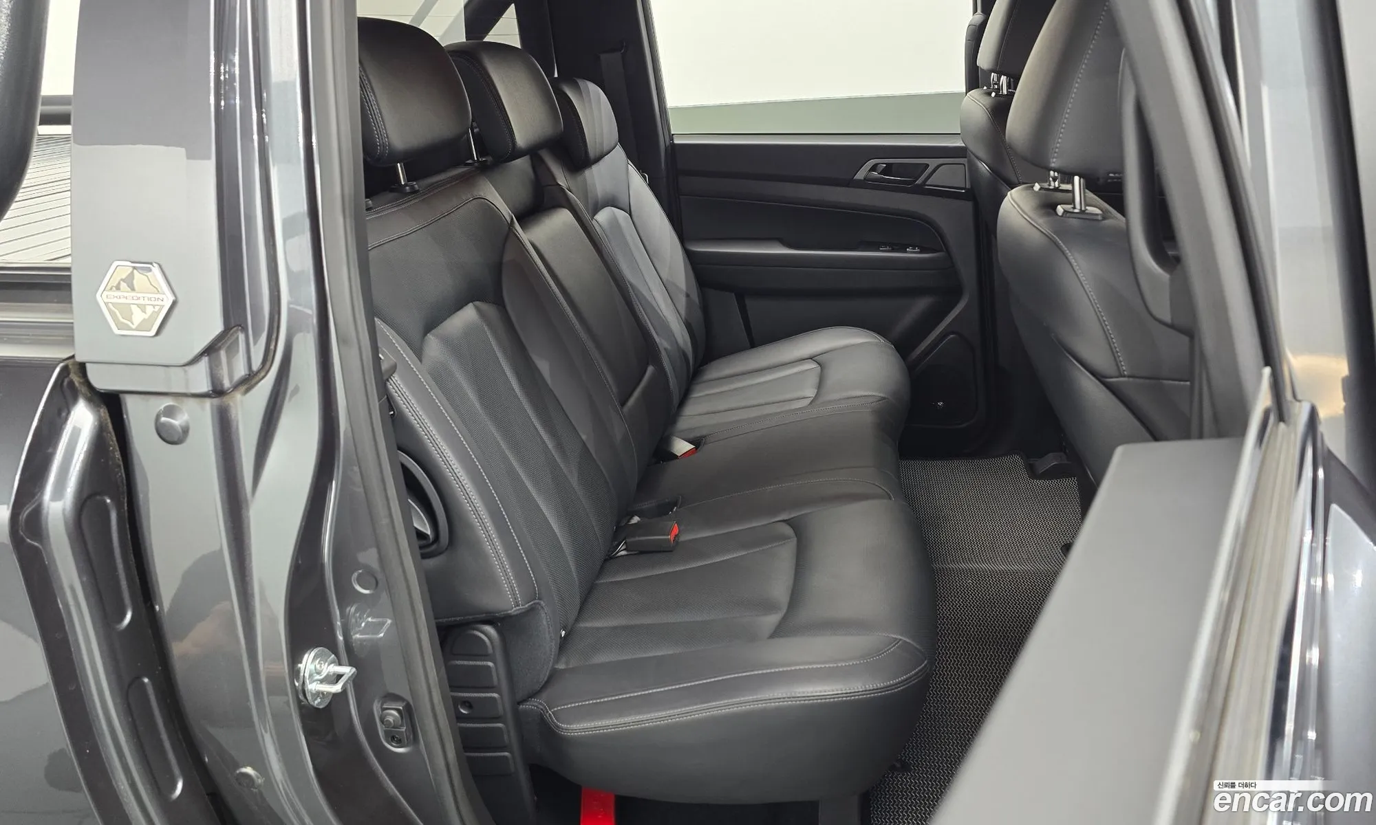 KG Mobility (SsangYong) Rexton Sports Khan 2022 — 8