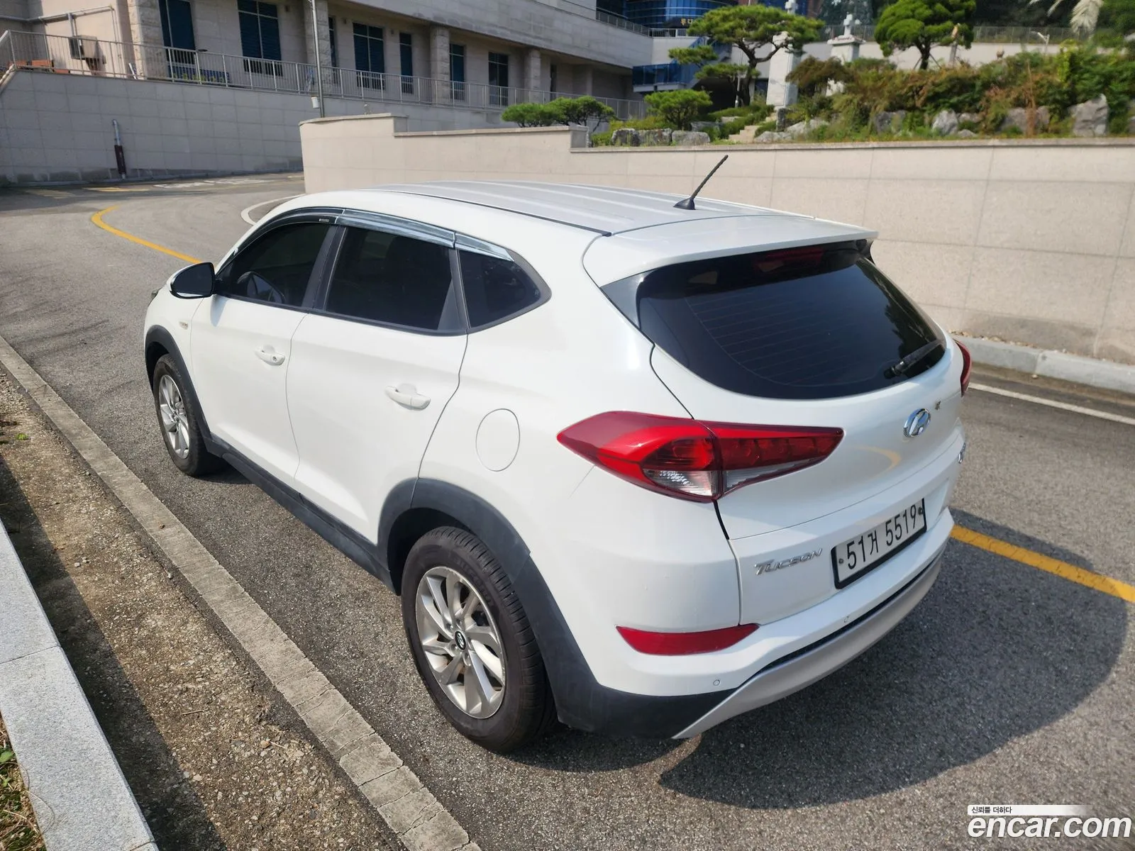 Hyundai Tucson 2017 — 17