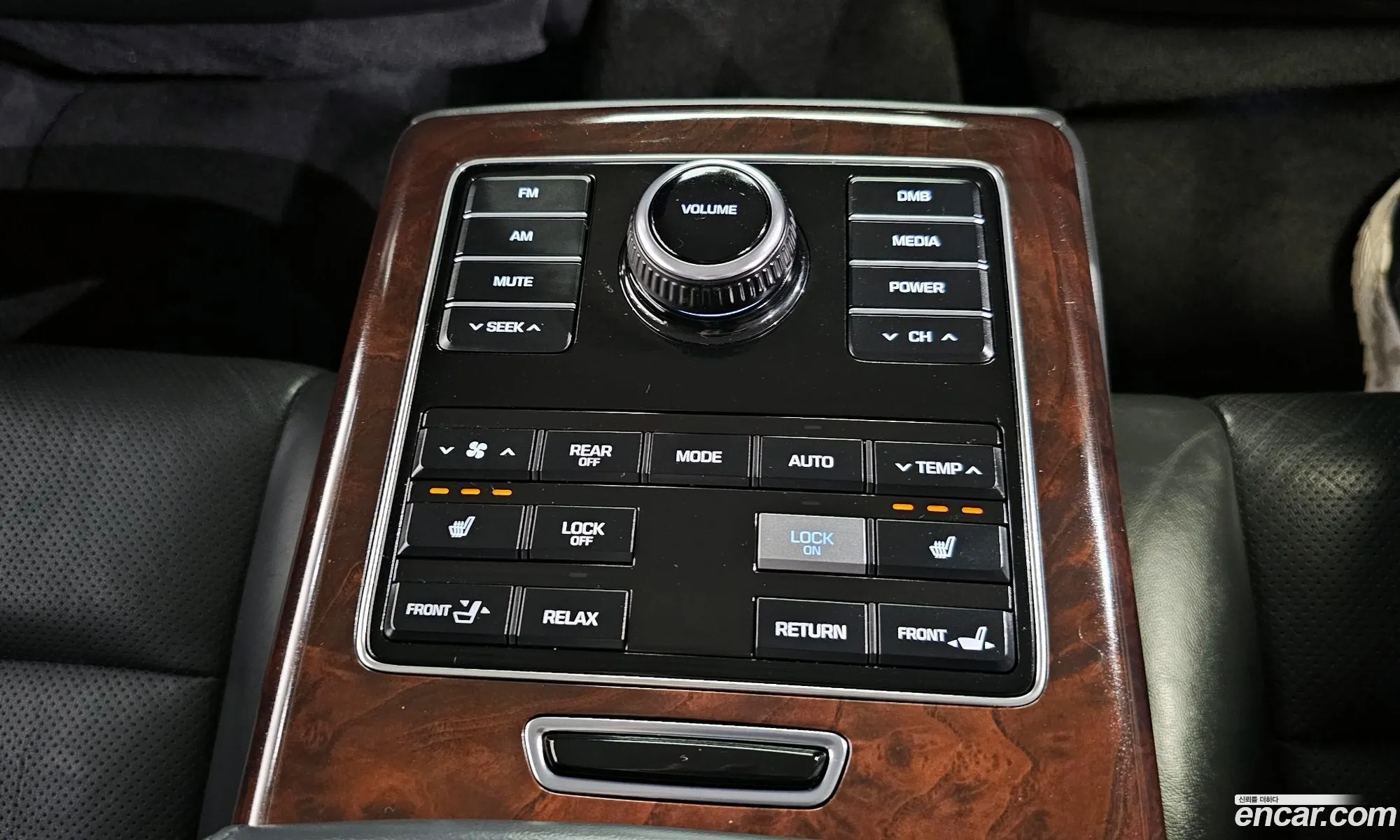 Hyundai Equus 2014 — 16