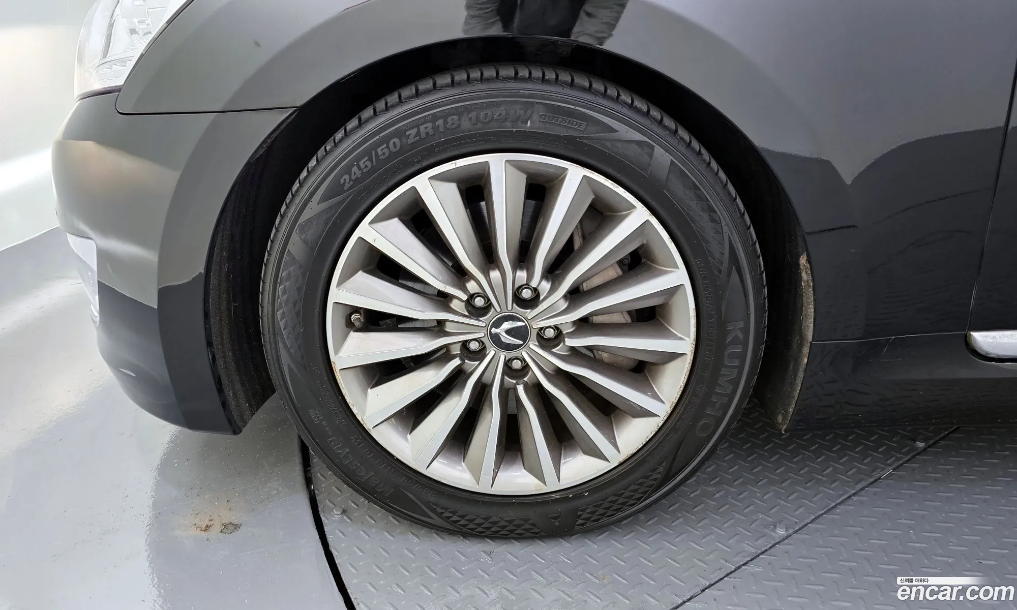 Hyundai Equus 2014 — 15