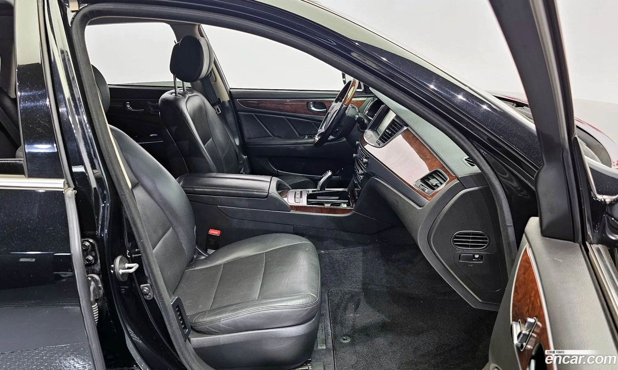 Hyundai Equus 2014 — 2