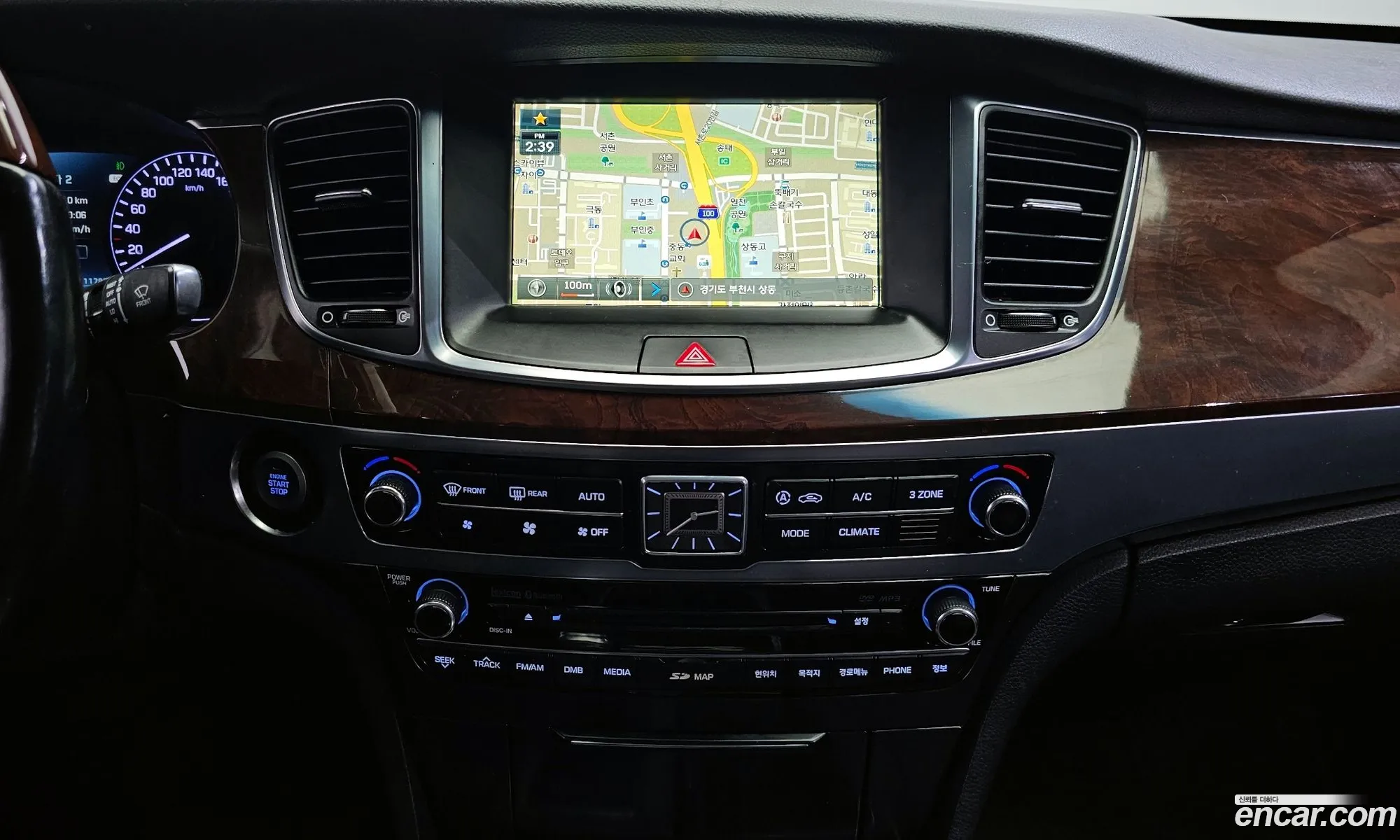 Hyundai Equus 2014 — 20