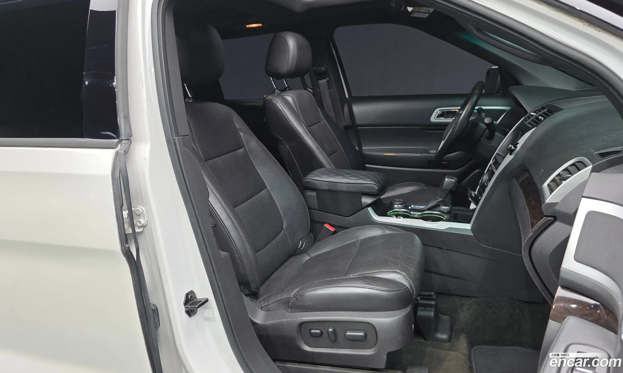 Ford Explorer 2015 1FM5K8F80FGB28357 — 5