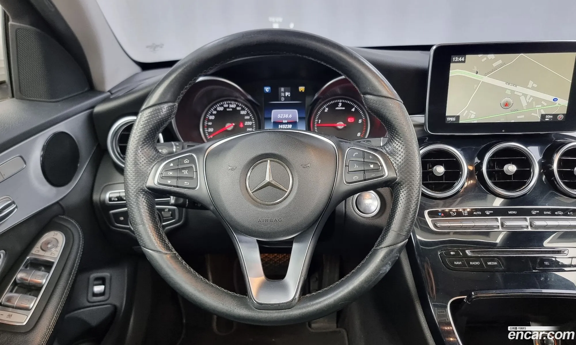 Mercedes-Benz C-Class W205 2016 WDDWH0FB3GF312659 — 19