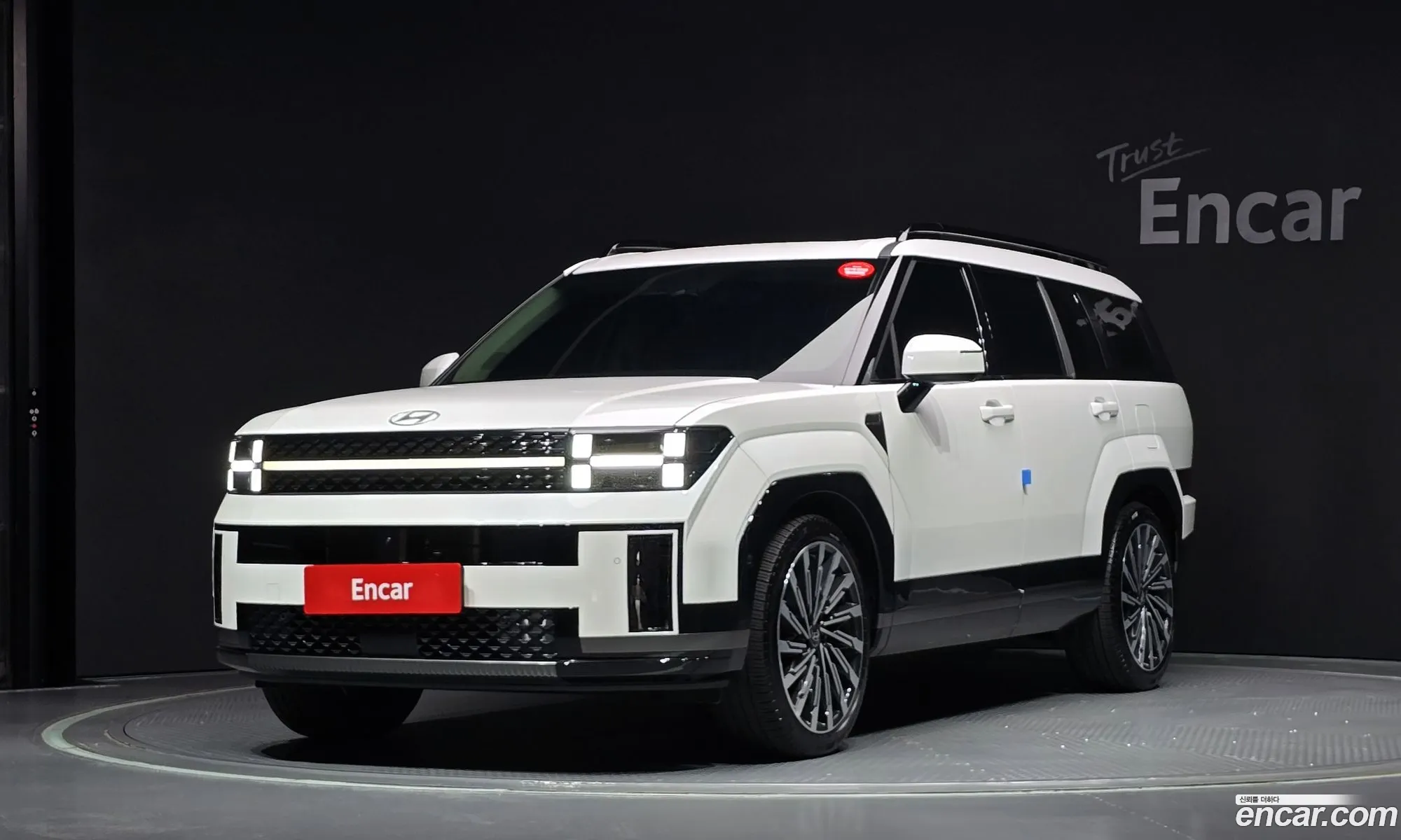 Hyundai Santa Fe 2023 — 7