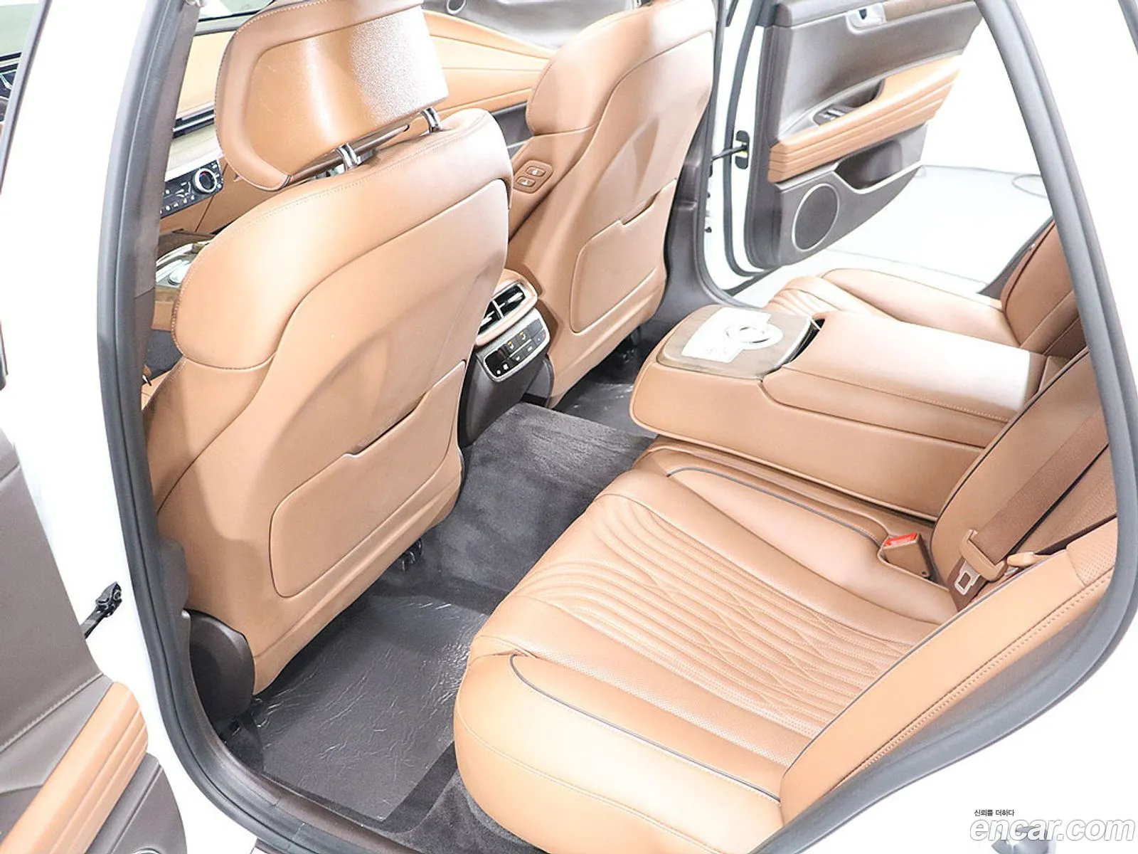 Genesis G80 2022 — 2