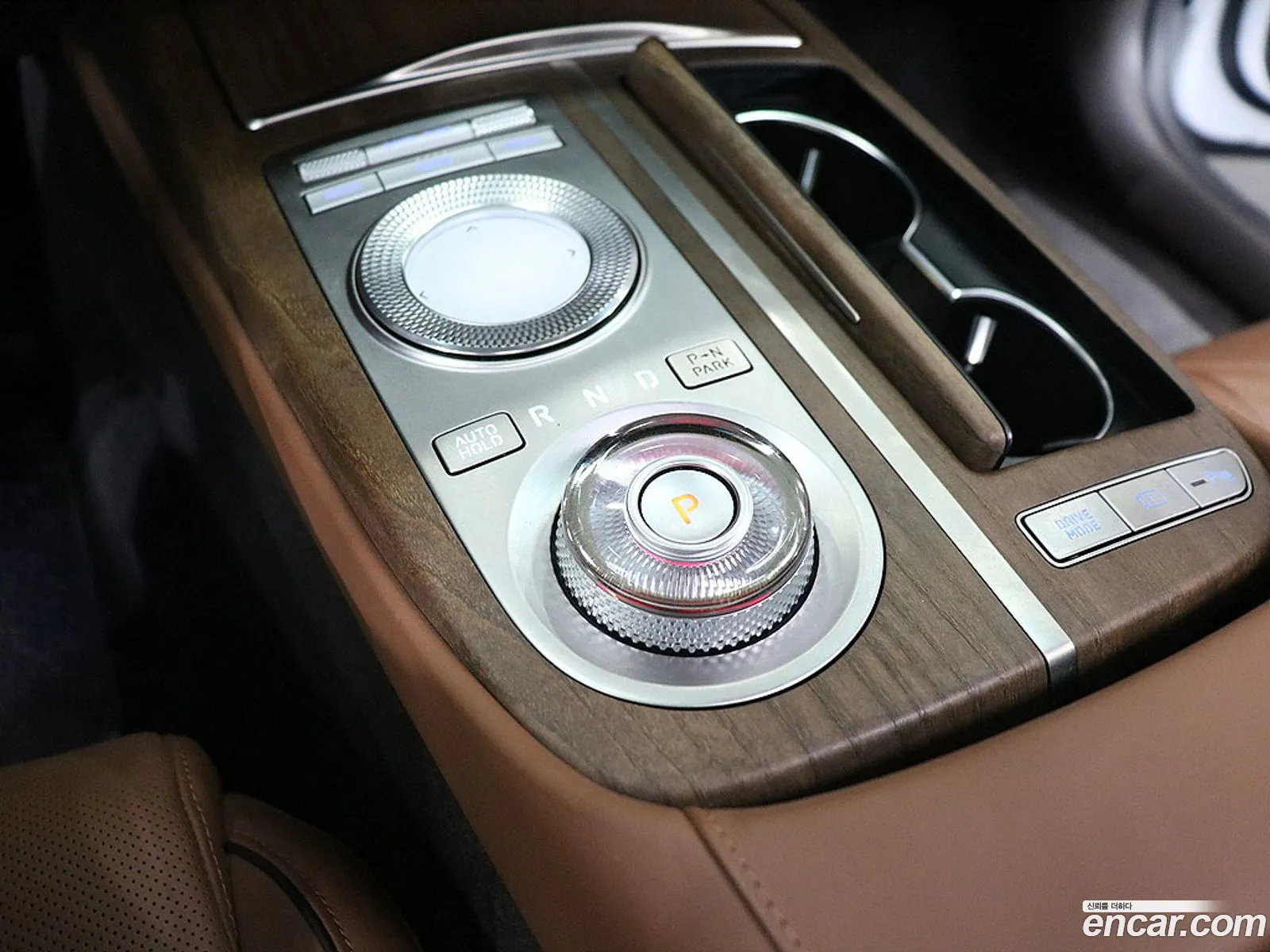 Genesis G80 2022 — 12