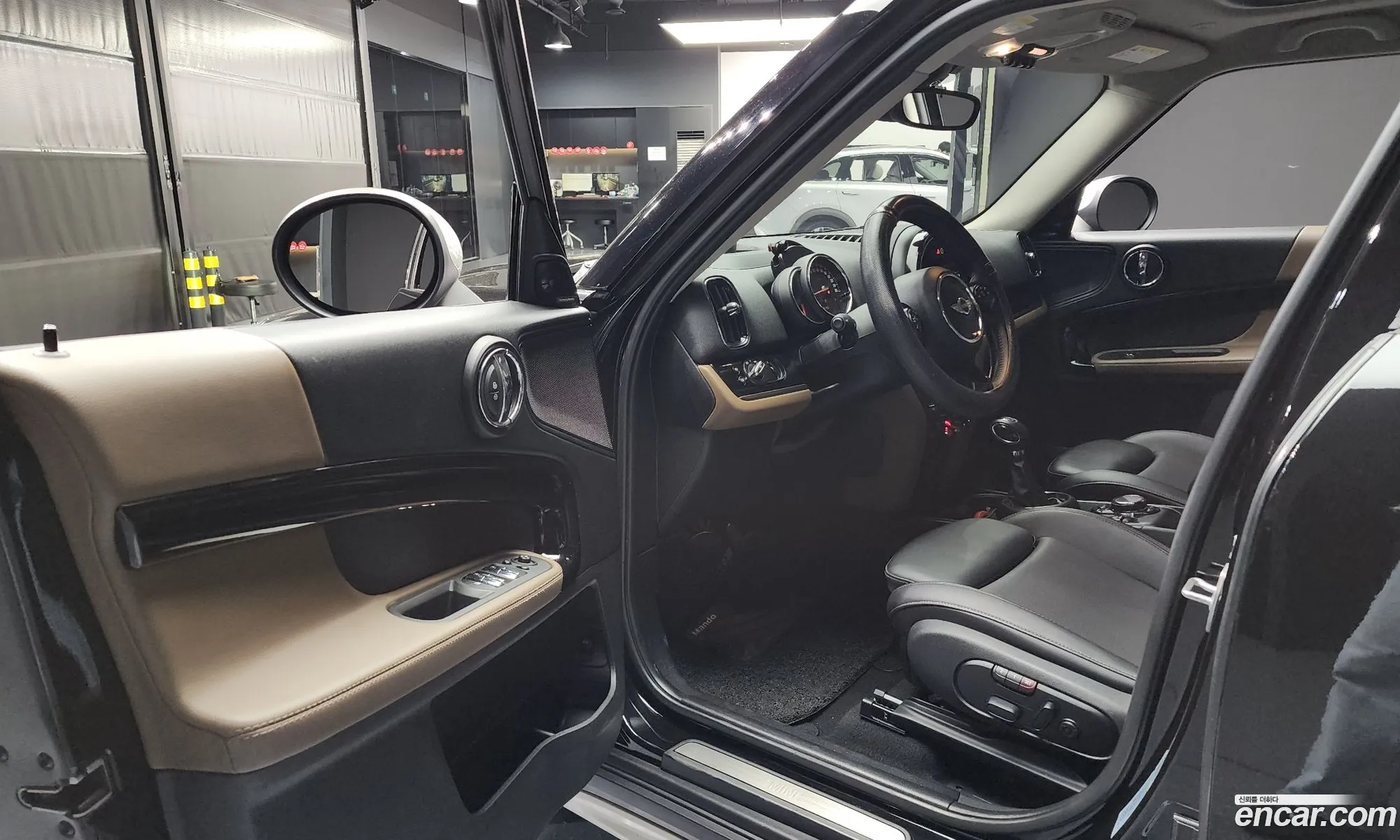 Mini Cooper D Countryman 2018 — 16
