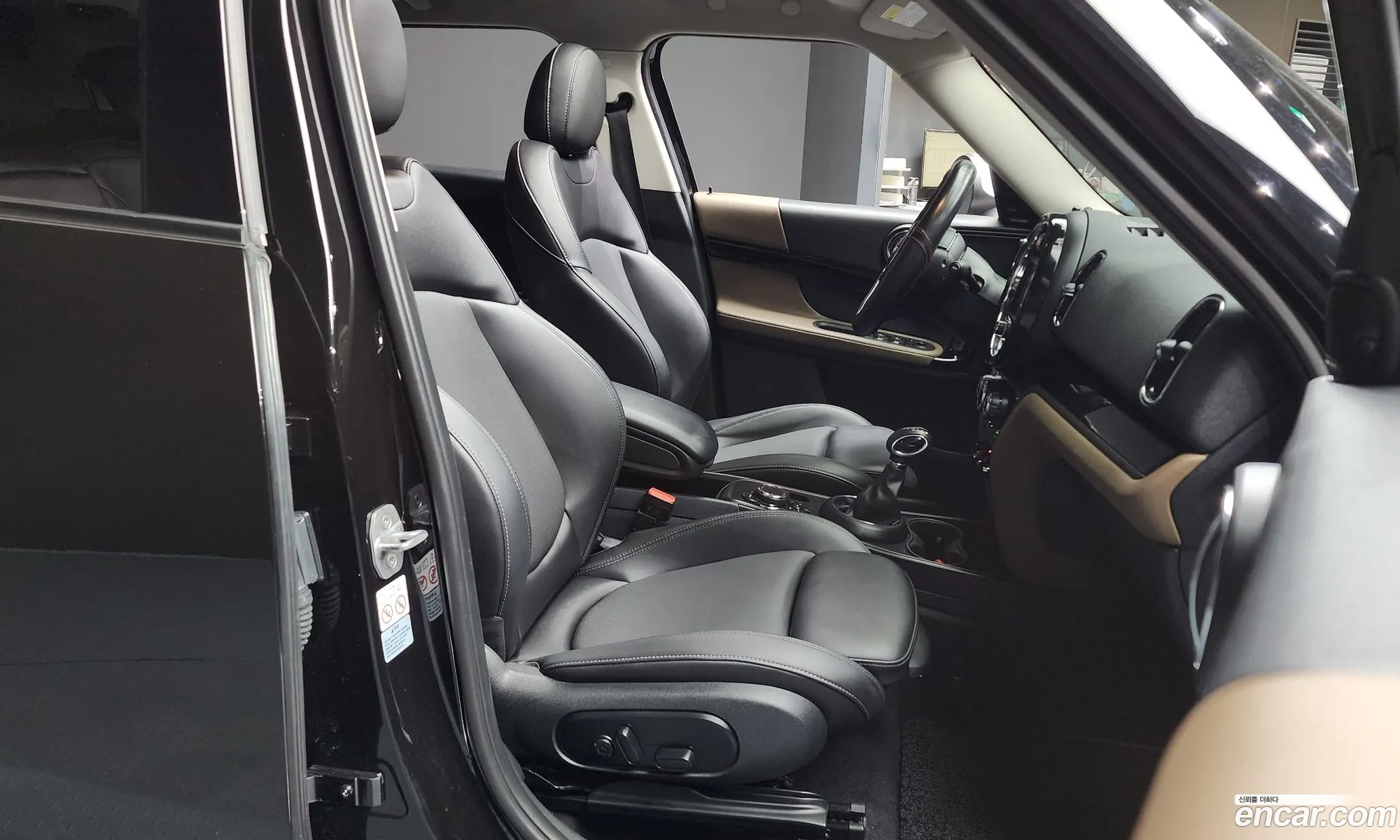 Mini Cooper D Countryman 2018 — 17