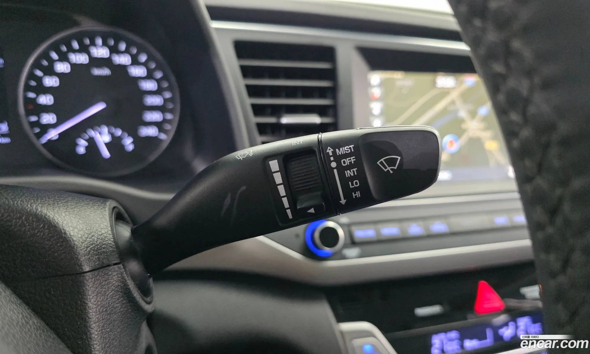 Hyundai Elantra AD 2015 — 18