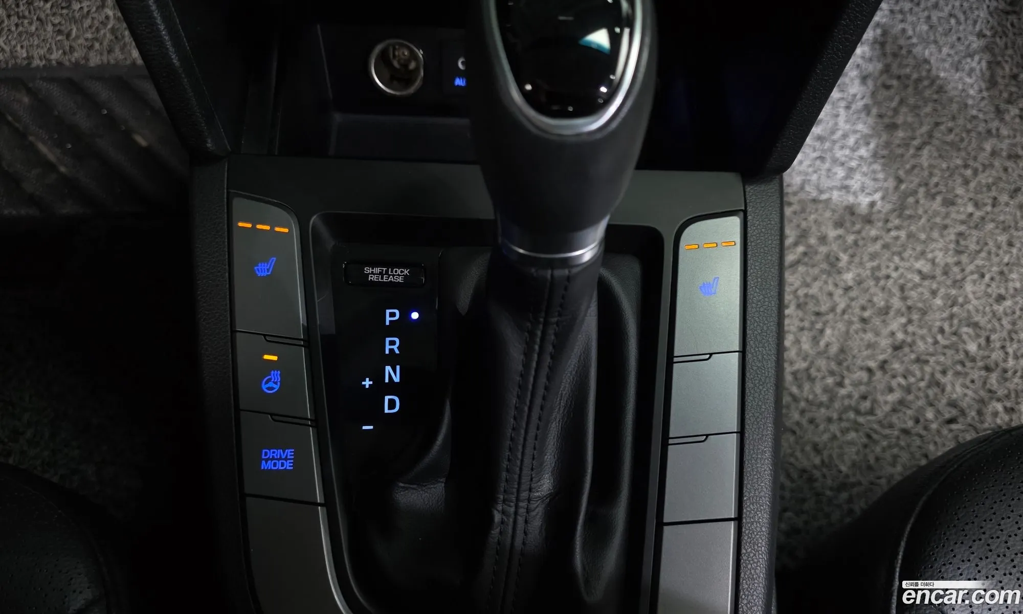 Hyundai Elantra AD 2015 — 13