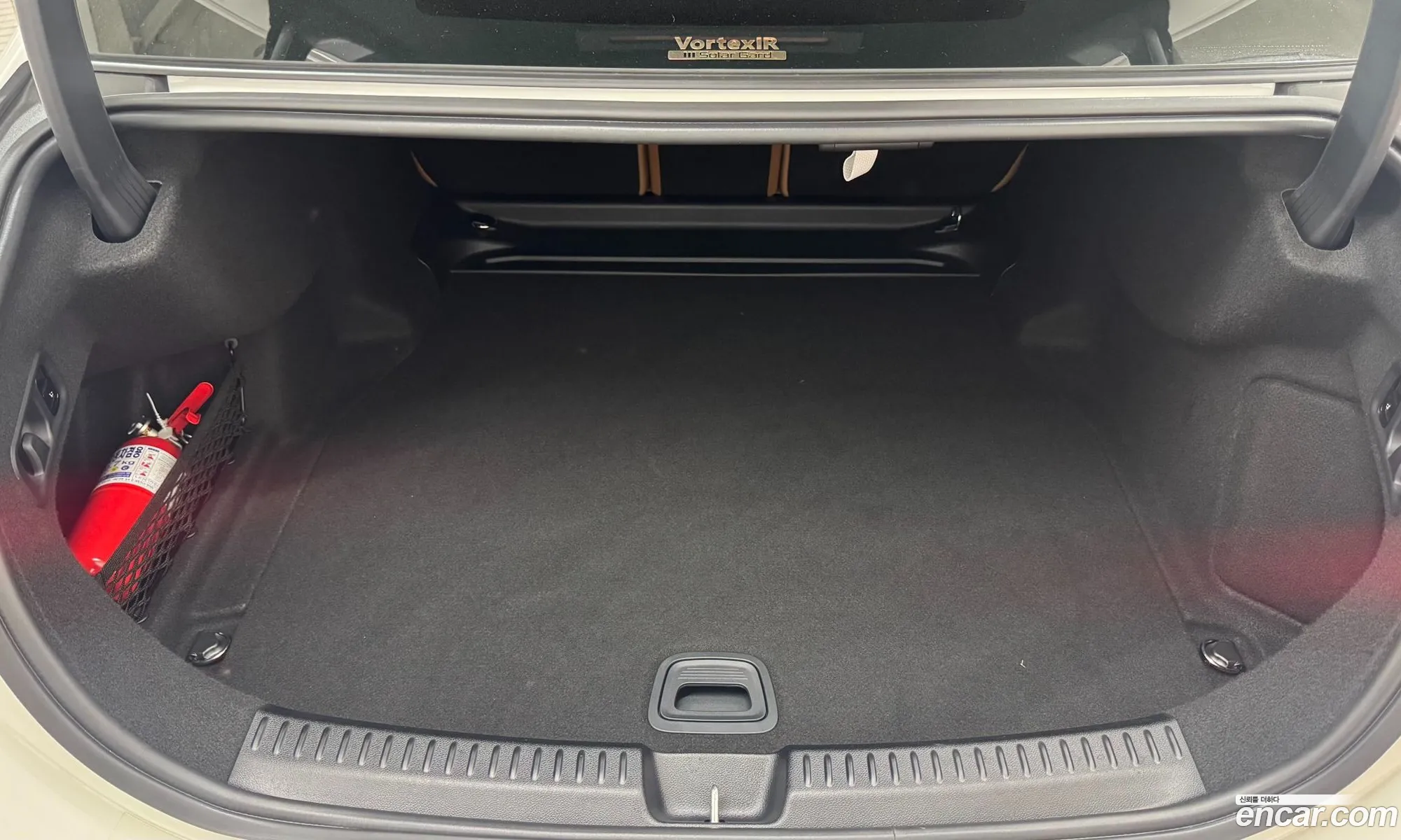 Mercedes-Benz E-Class W214 2025 — 17