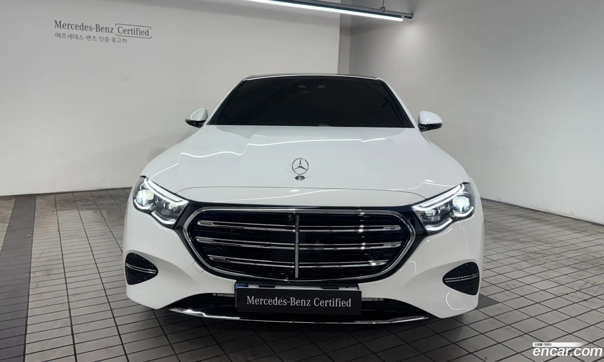 Mercedes-Benz E-Class W214 2025 — 5