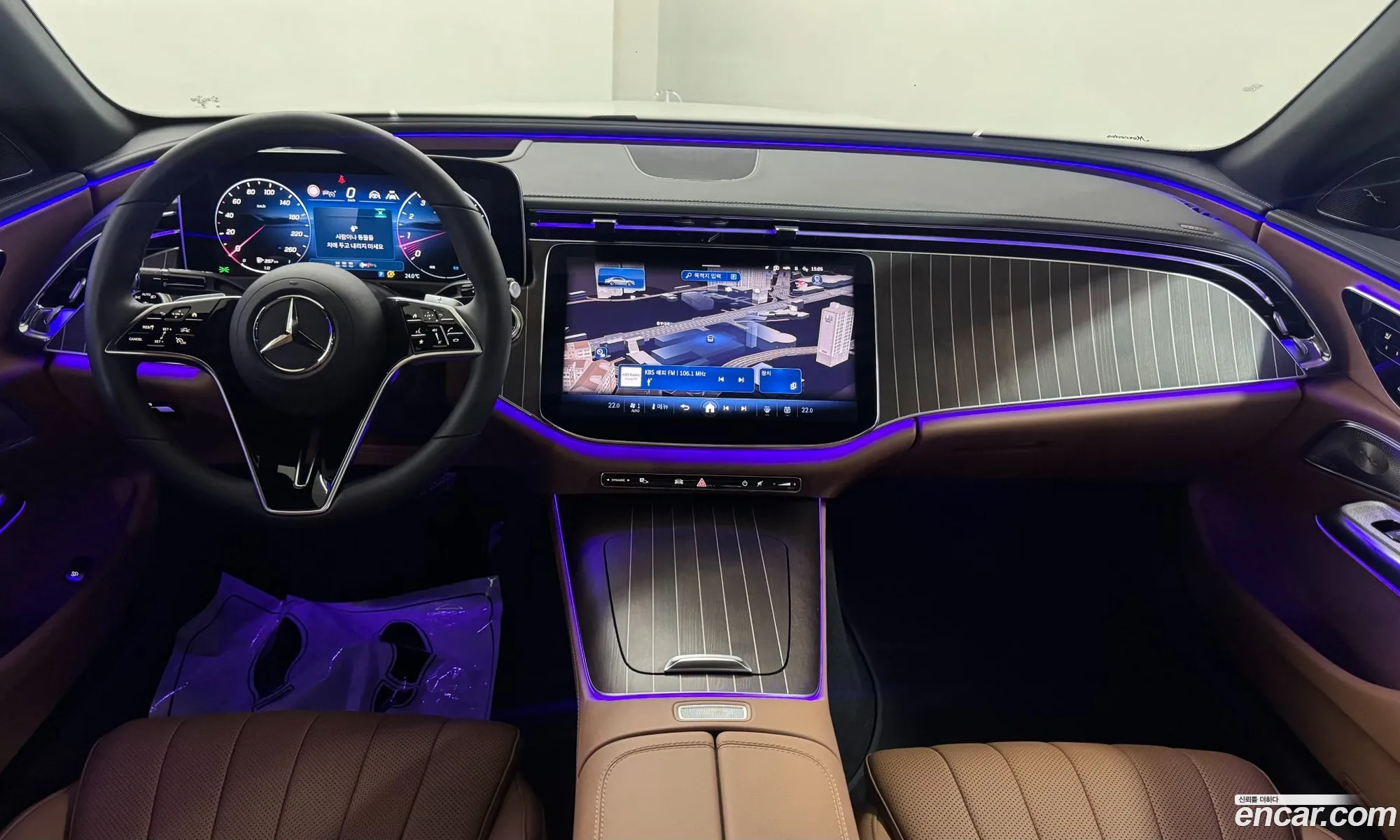 Mercedes-Benz E-Class W214 2025 — 10
