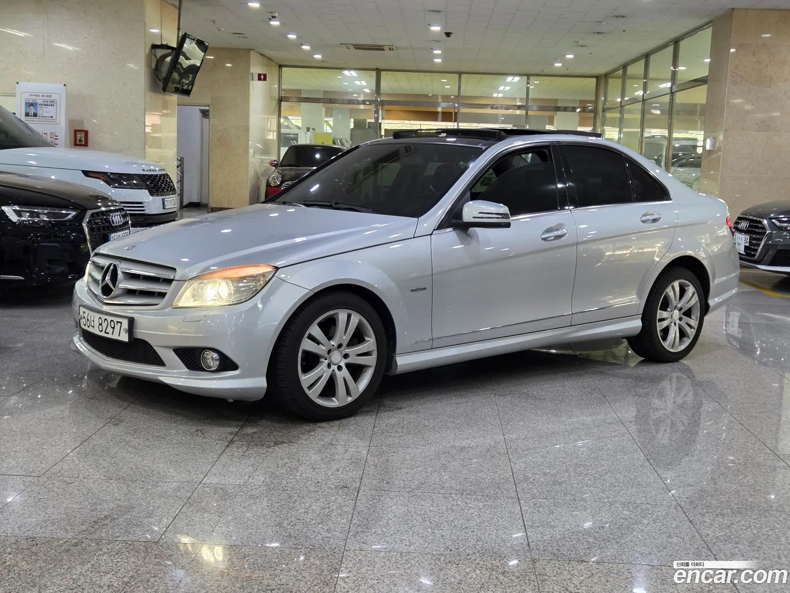 Mercedes-Benz C-Class W204 2009 — 17