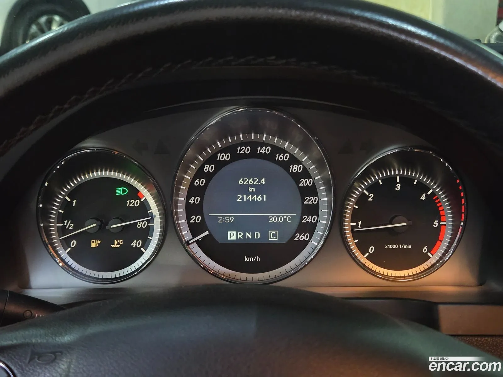 Mercedes-Benz C-Class W204 2009 — 19