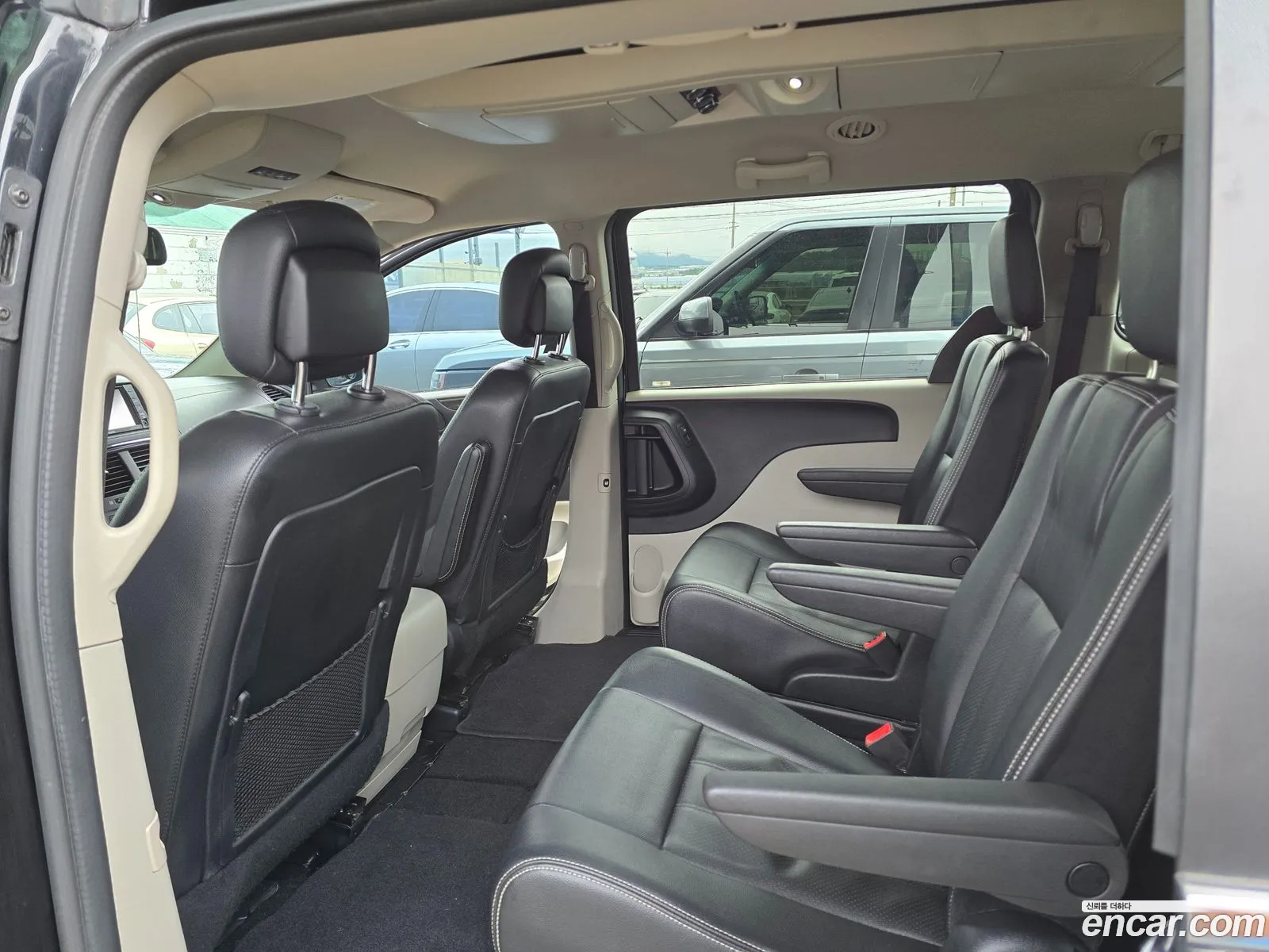 Dodge Grand Caravan 2019 — 16
