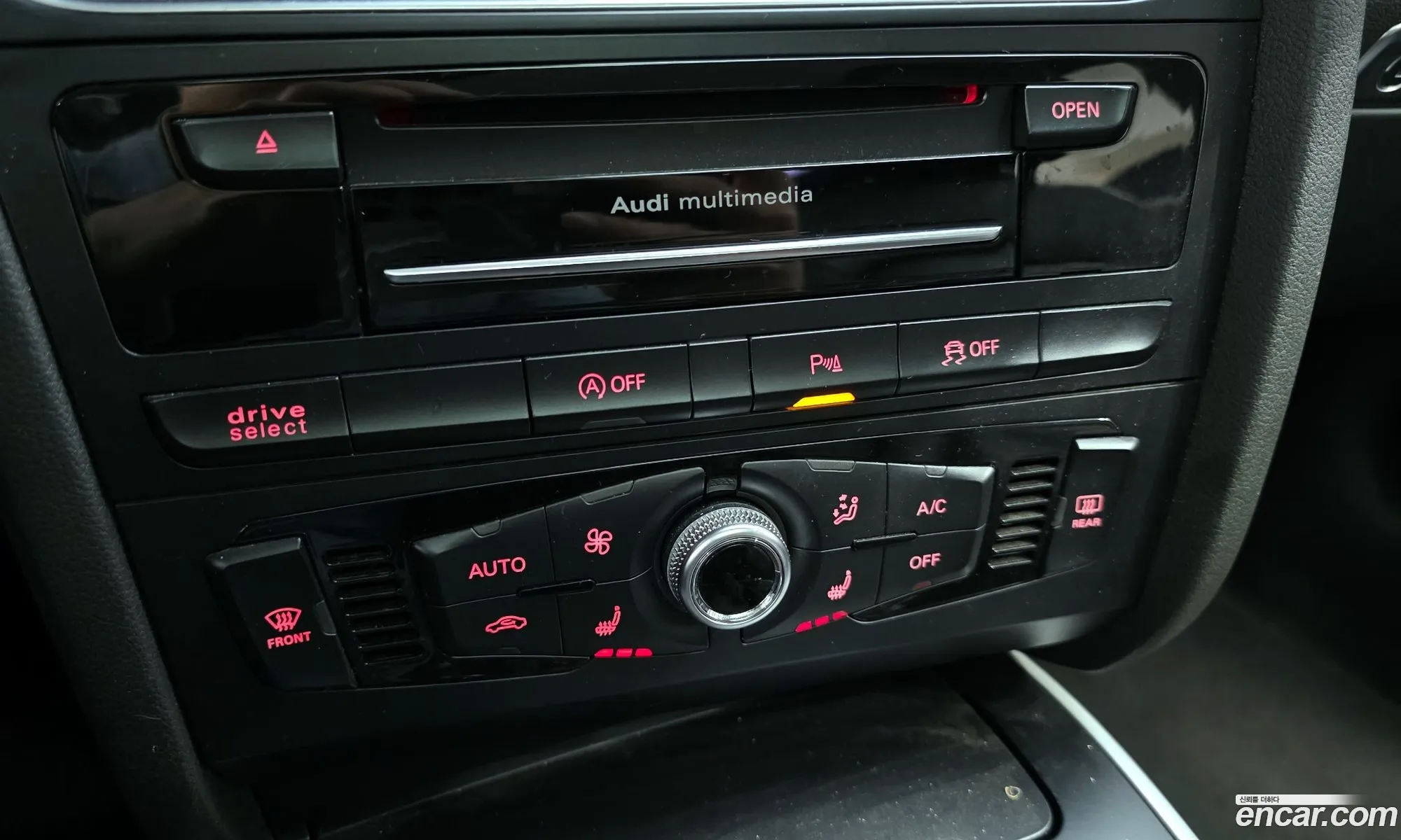 Audi A4 2015 WAUZZZ8K9FN046233 — 15