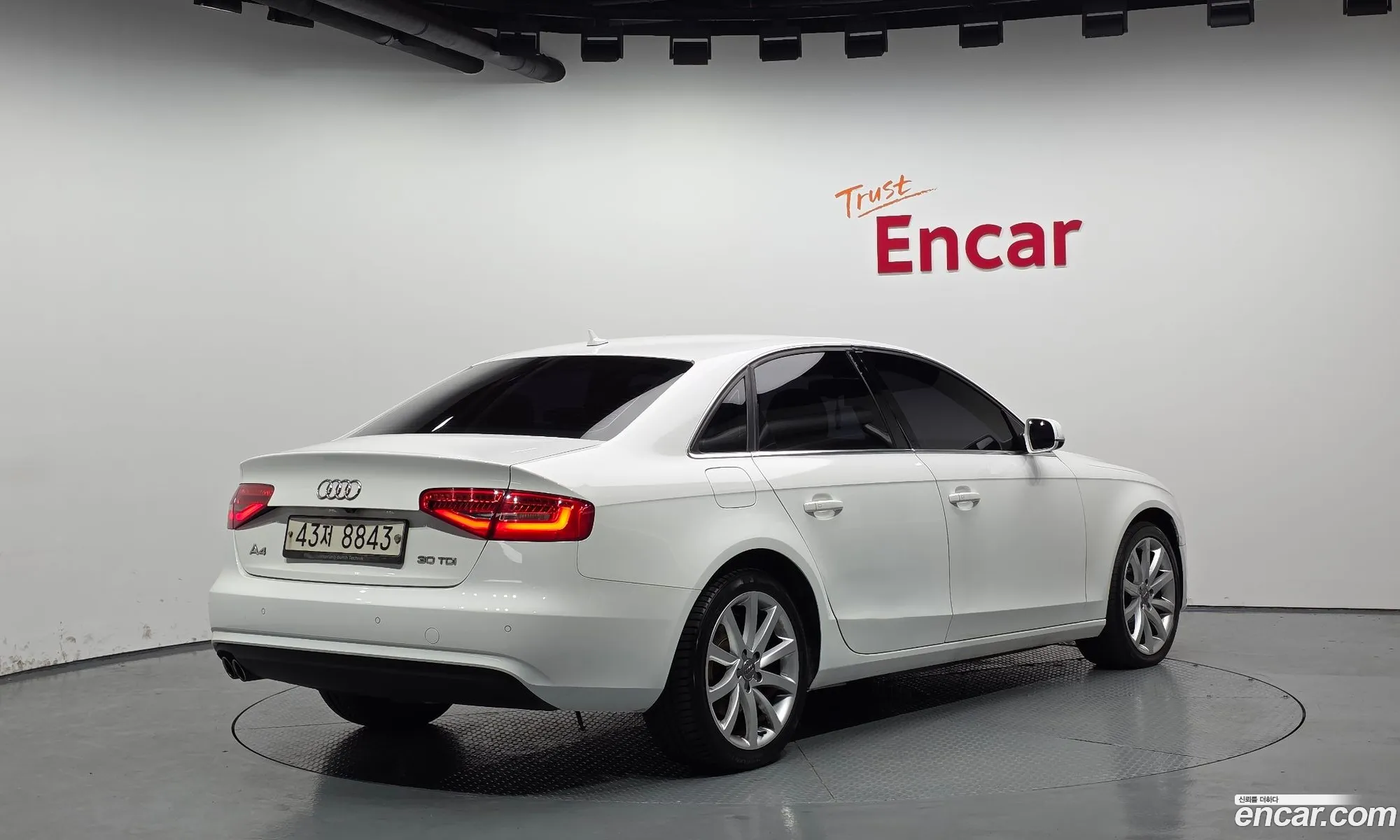 Audi A4 2015 WAUZZZ8K9FN046233 — 4