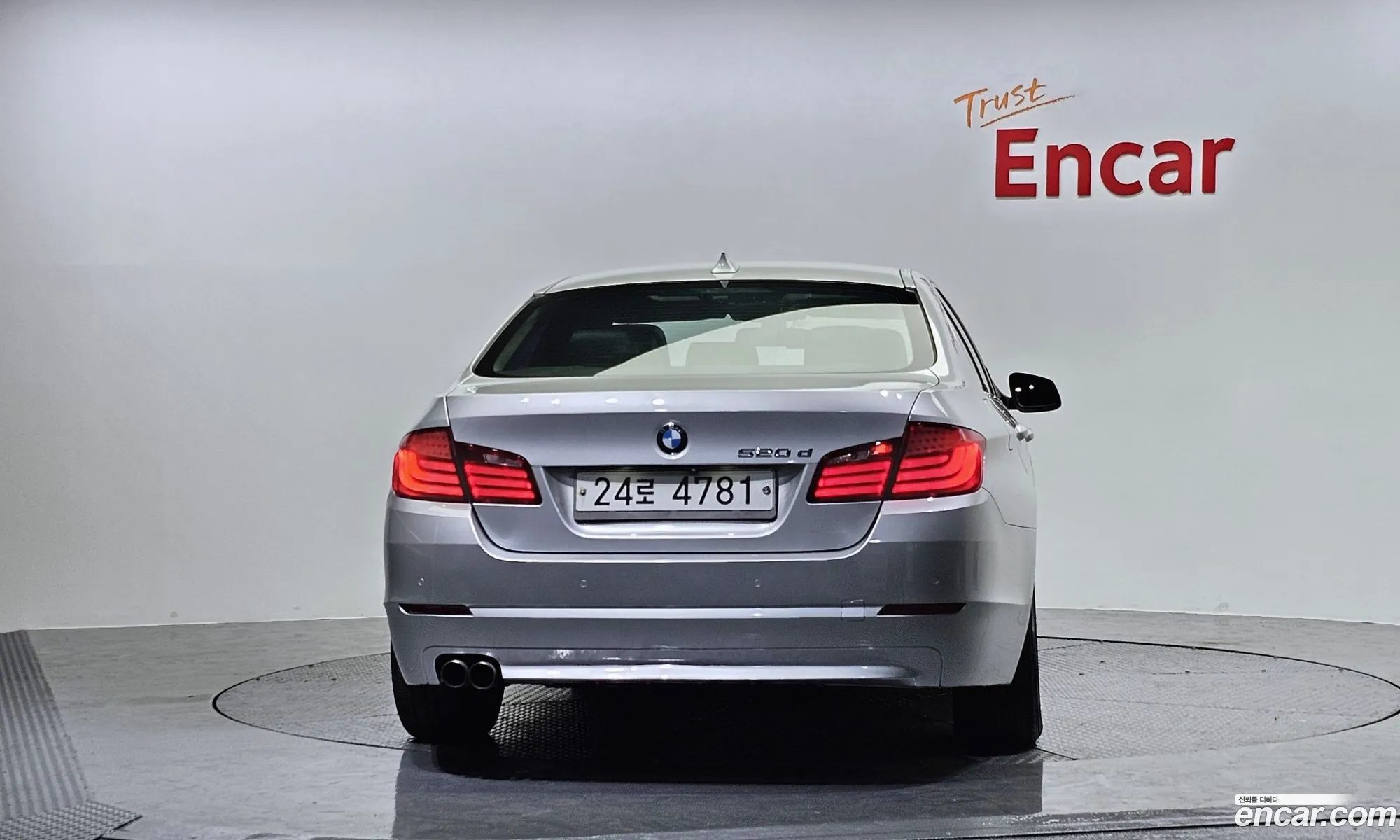 BMW 5 Series 2011 — 9
