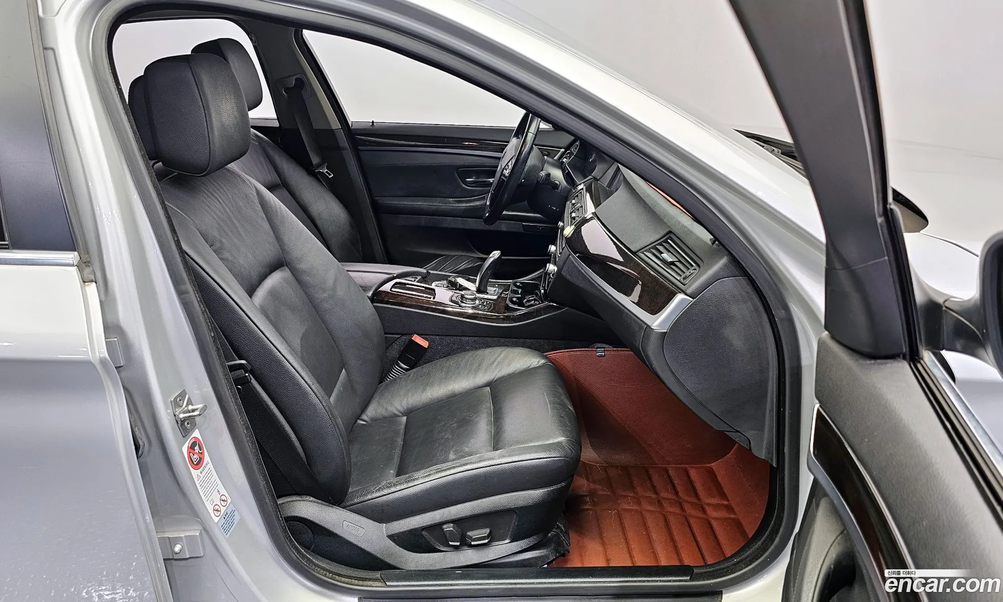 BMW 5 Series 2011 — 20
