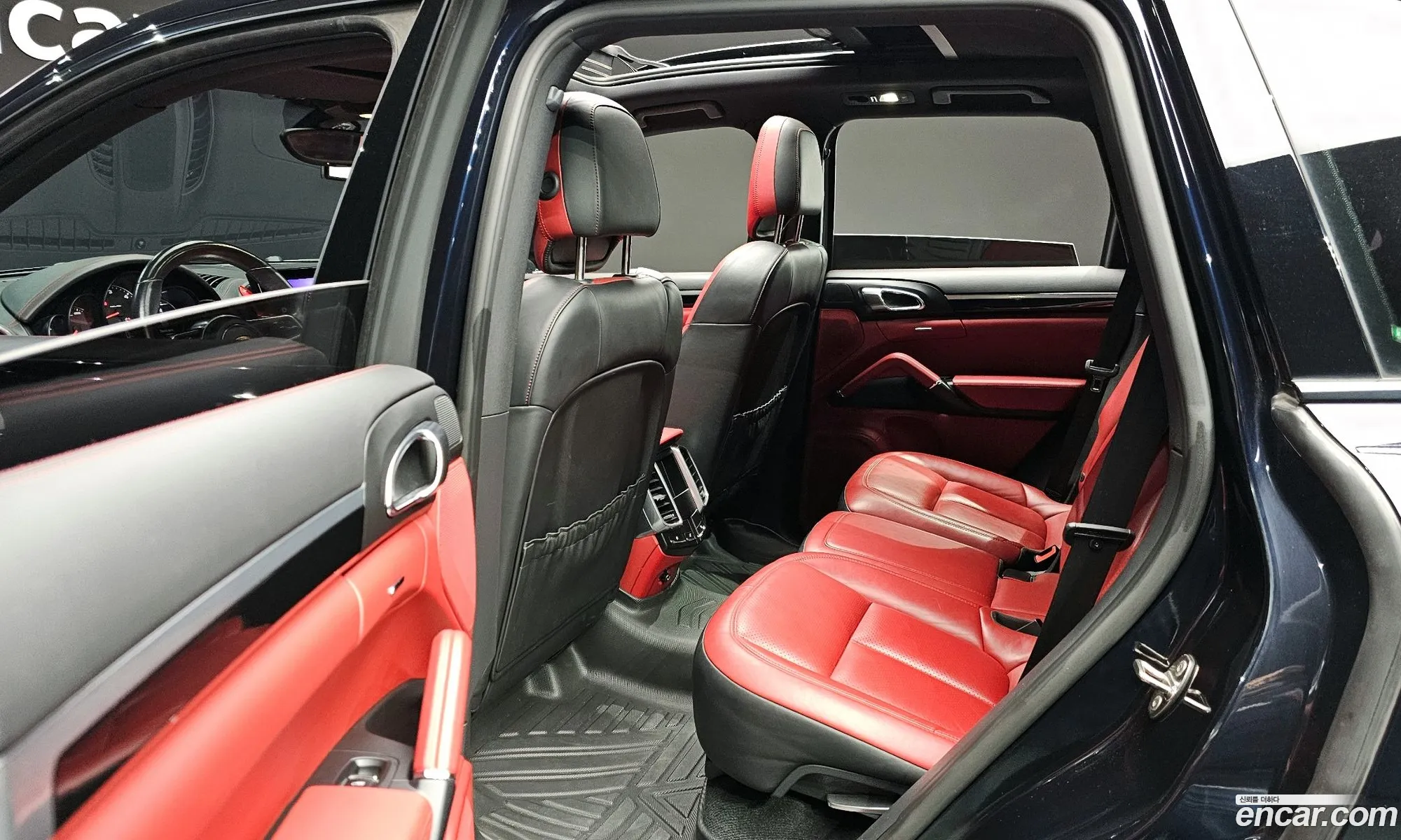 Porsche Cayenne 2015 WP1AF2929GKA41680 — 2