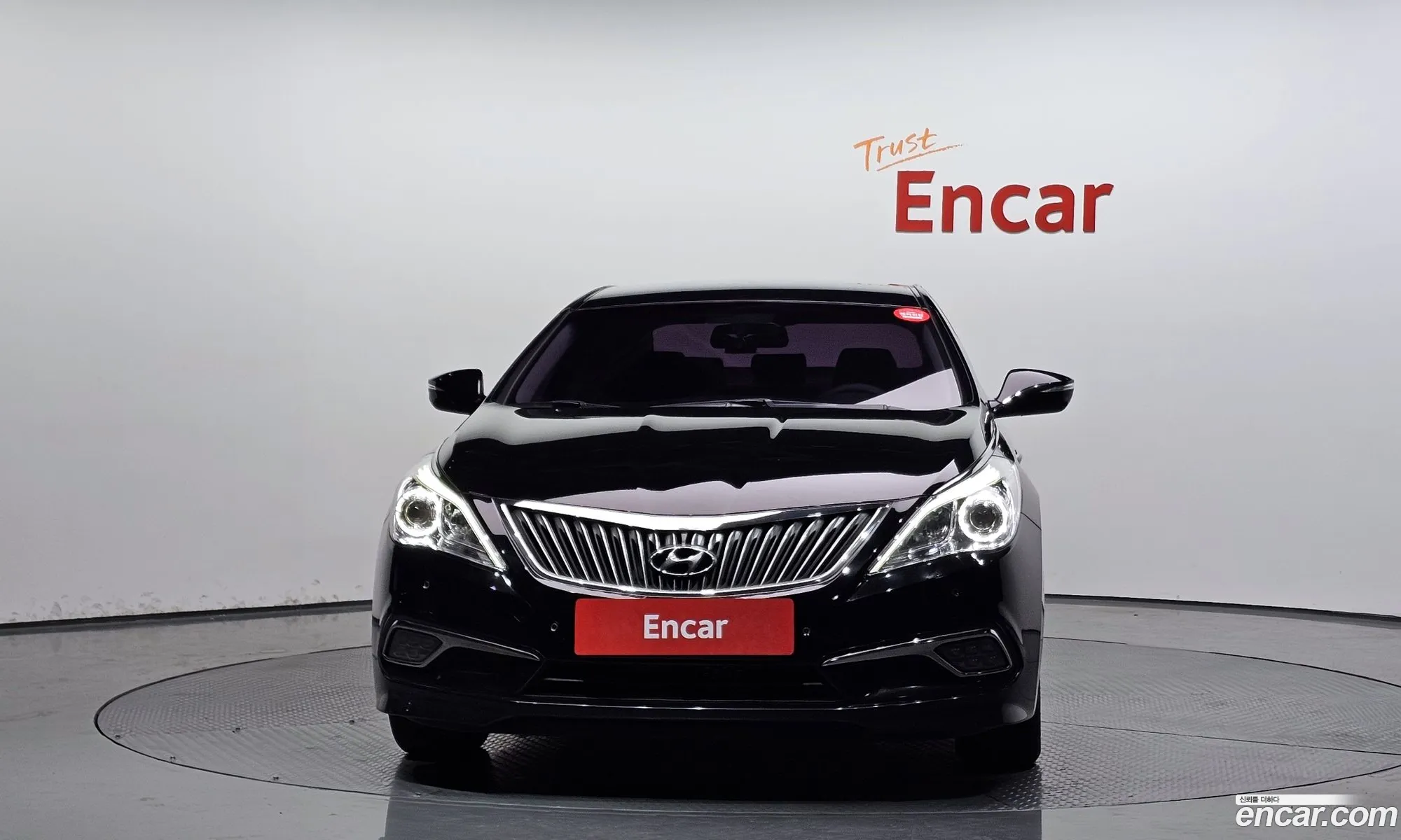 Hyundai Grandeur HG 2016 — 18