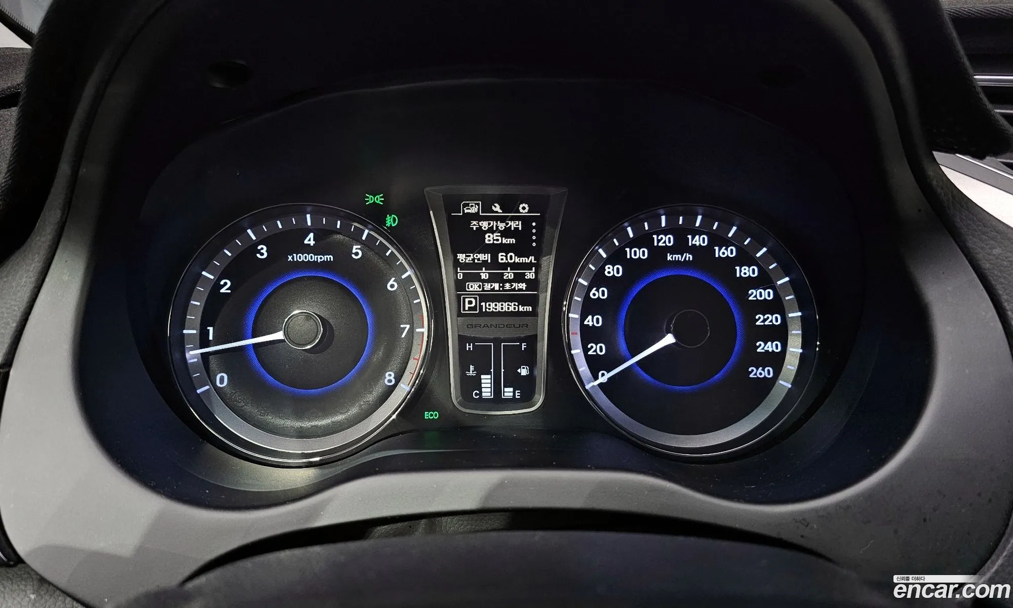Hyundai Grandeur HG 2016 — 15