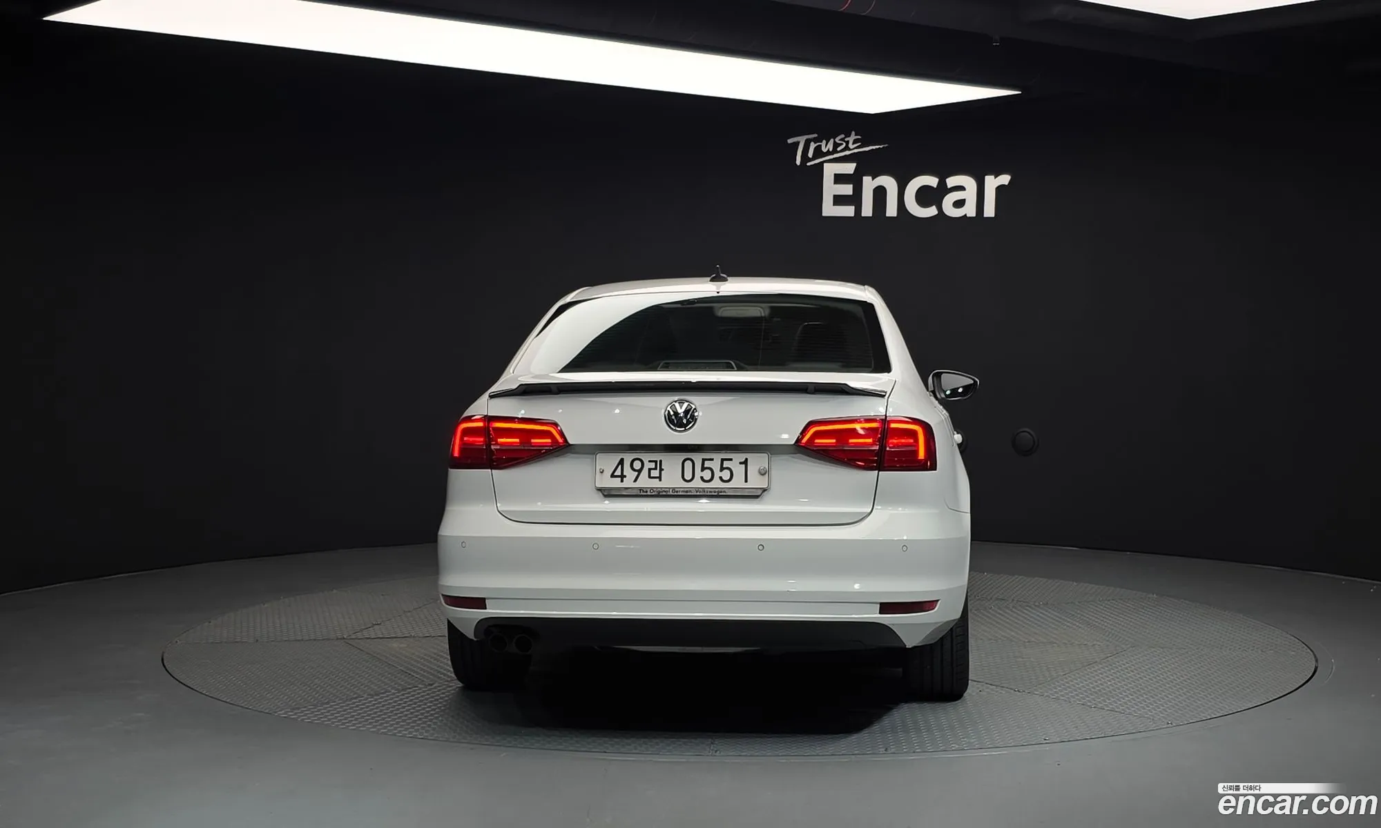 Volkswagen Jetta 2015 — 11