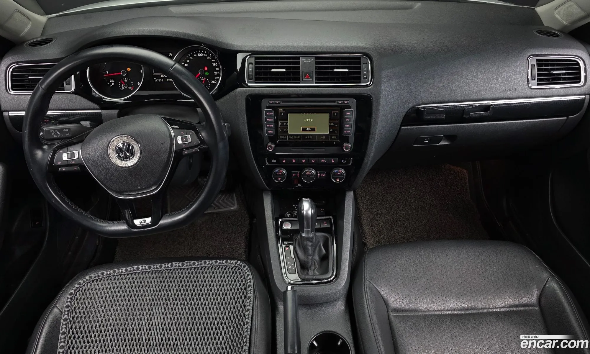 Volkswagen Jetta 2015 — 2