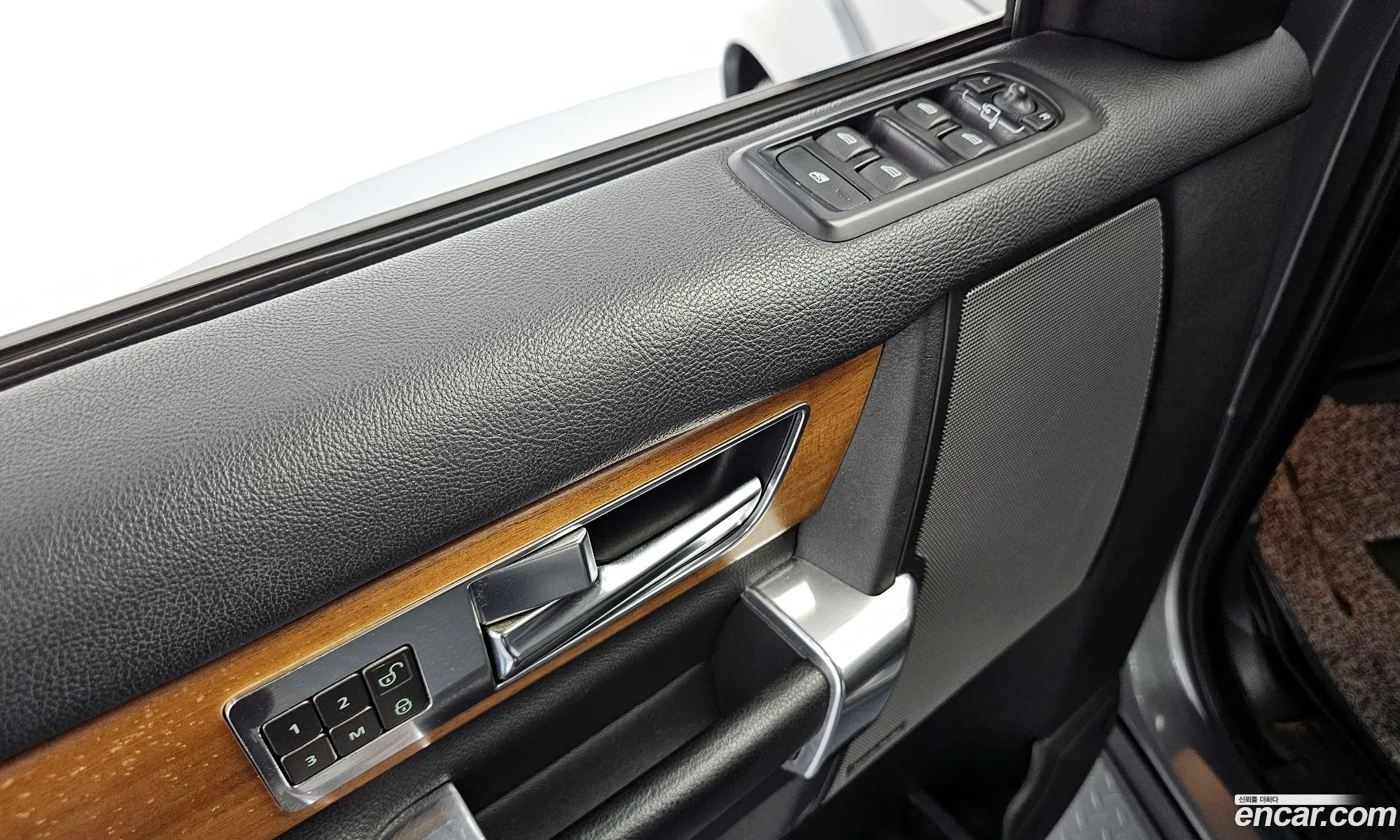 Land Rover Discovery 4 2012 SALLAAAG6CA640540 — 6