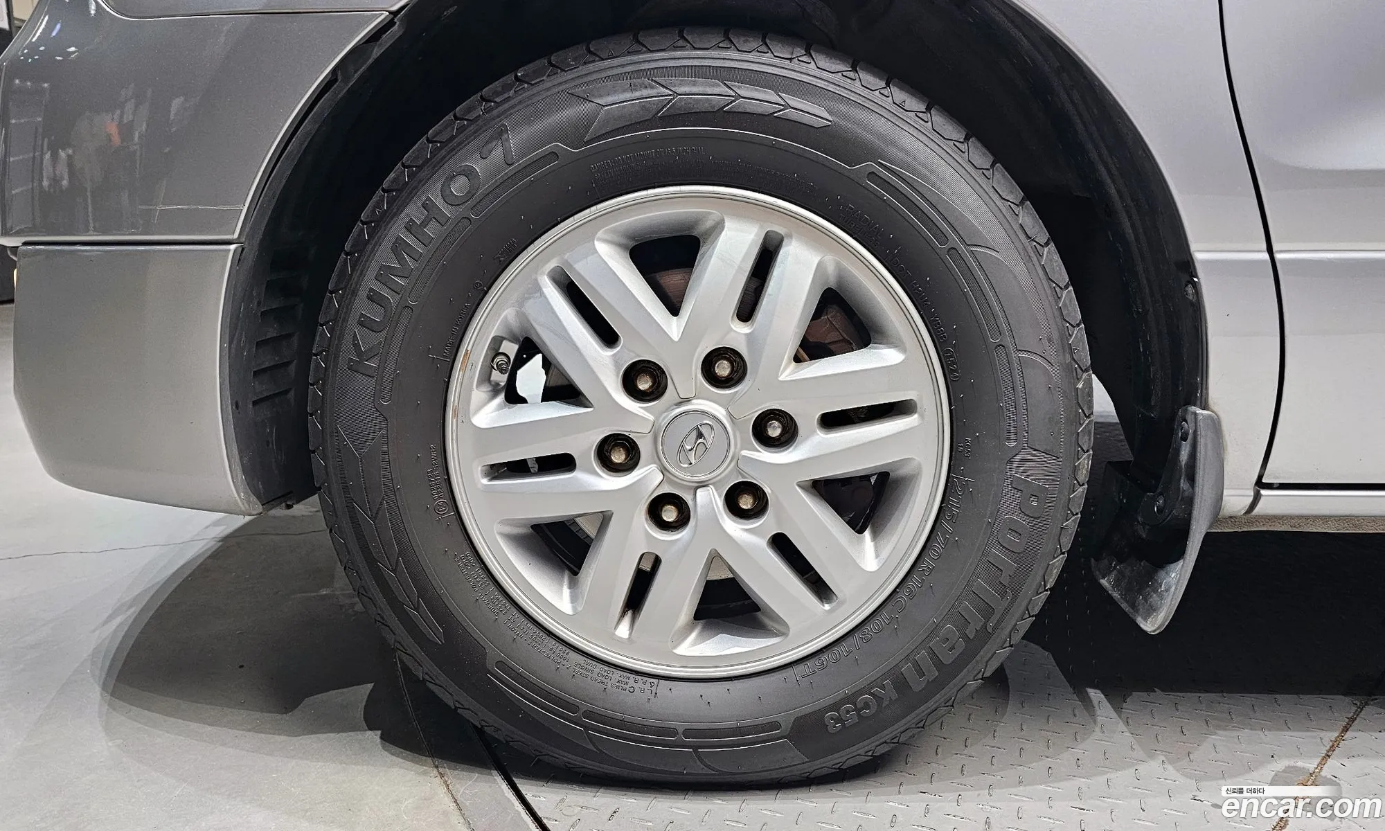 Hyundai Grand Starex 2017 — 12