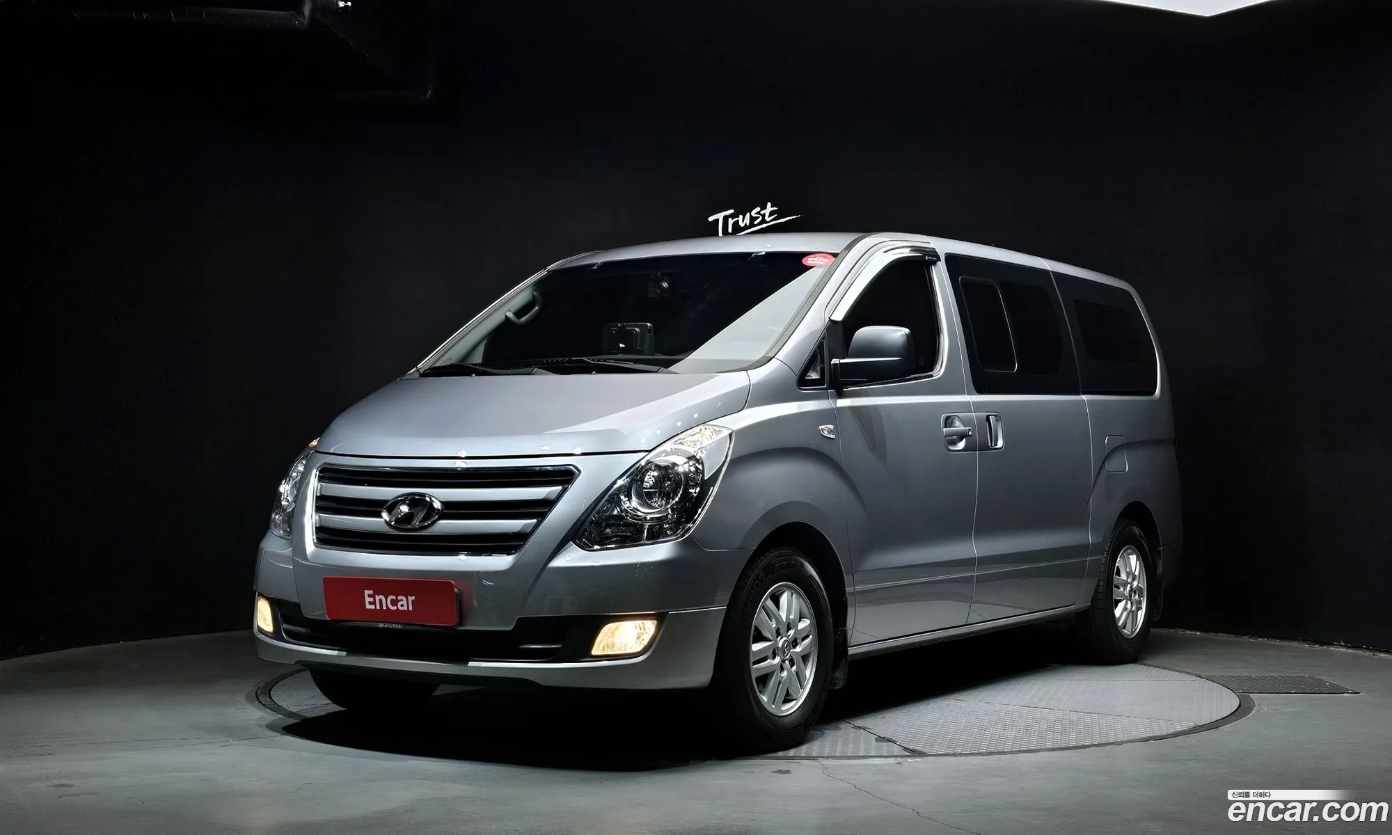 Hyundai Grand Starex 2017 — 13