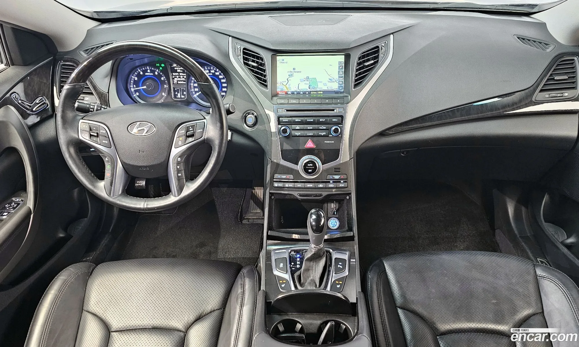Hyundai Grandeur HG 2016 — 14