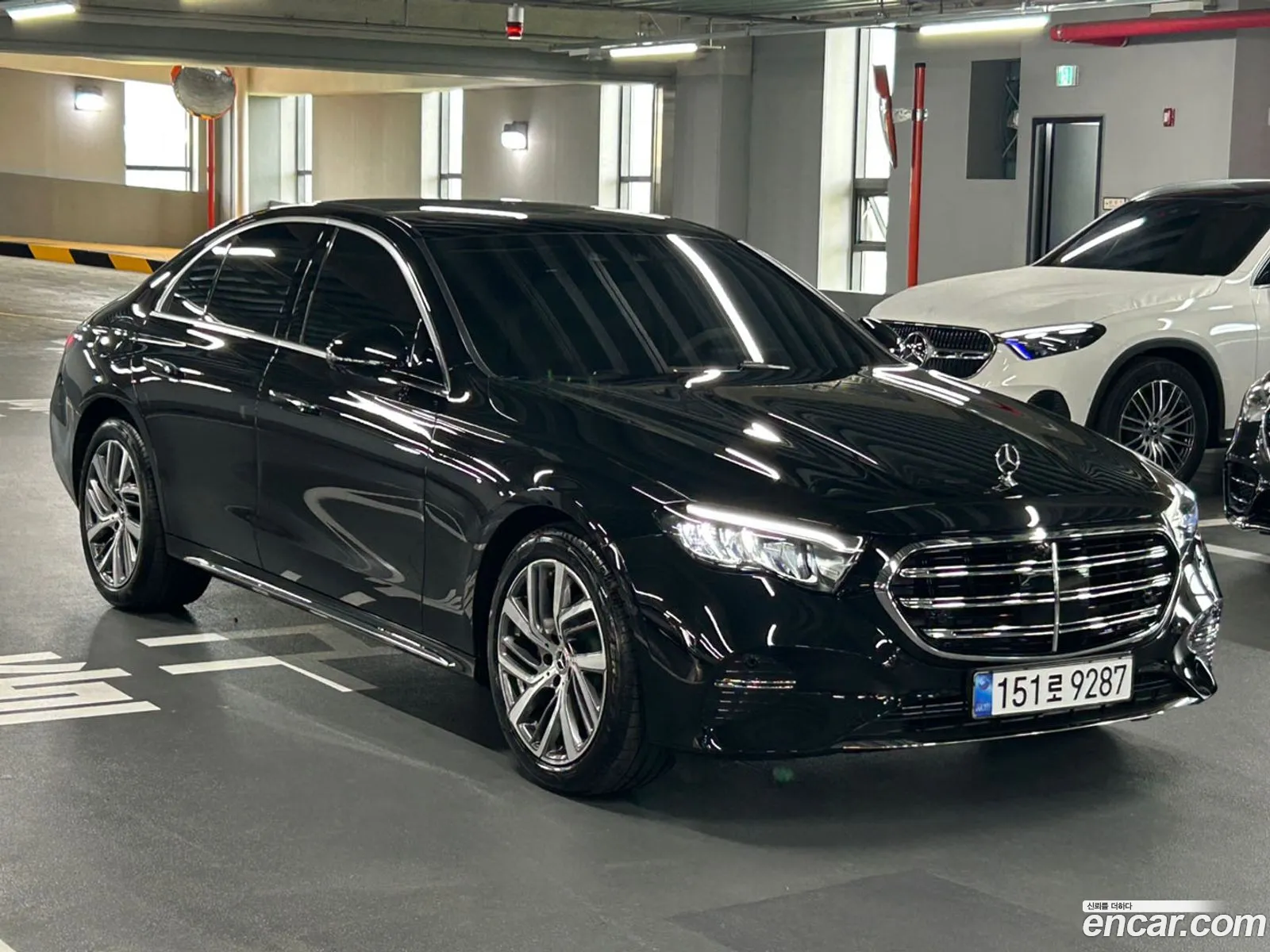 Mercedes-Benz E-Class W214 2025 — 17