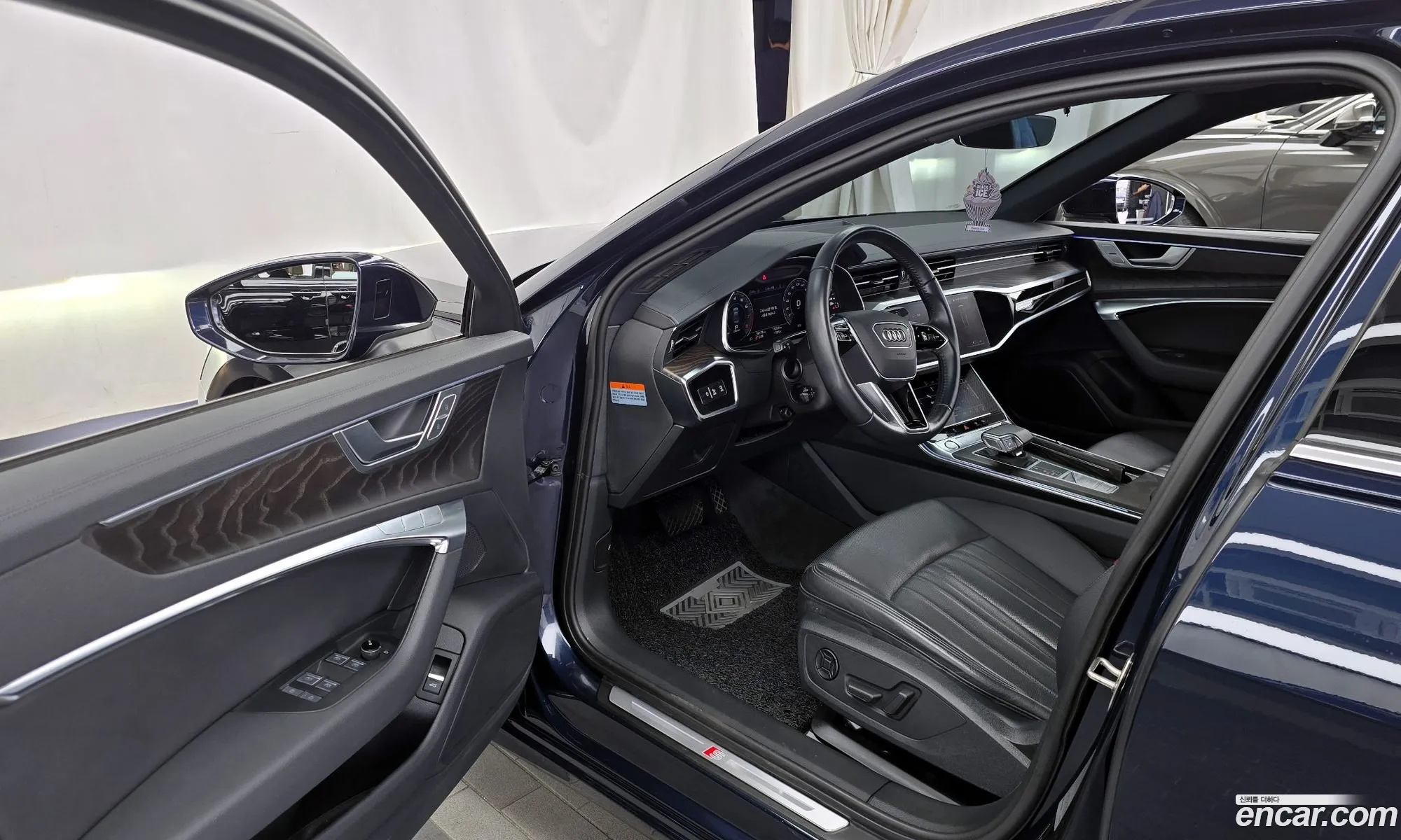 Audi A6 2020 WAUZZZF25LN069569 — 17