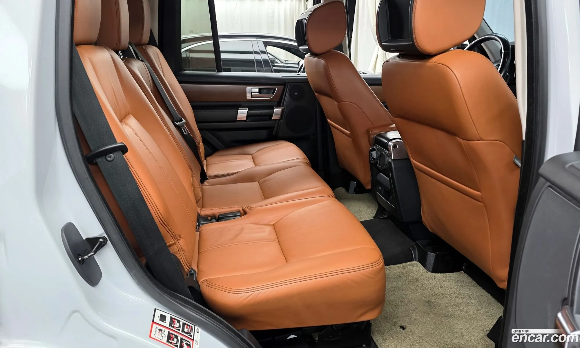 Land Rover Discovery 4 2016 SALLAAAG6GA843330 — 12