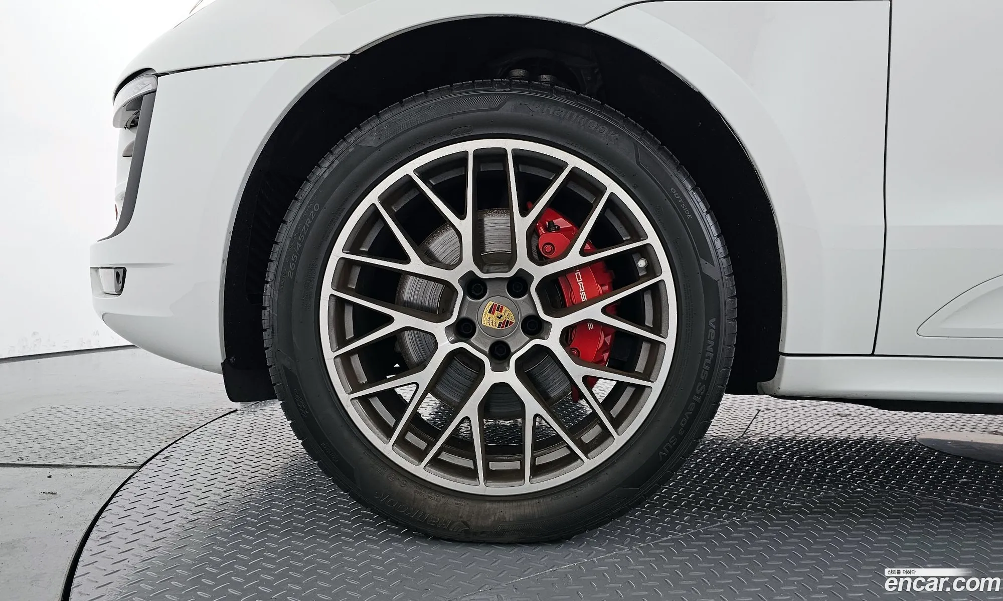 Porsche Macan 2018 WP1AG2953JLB63475 — 19