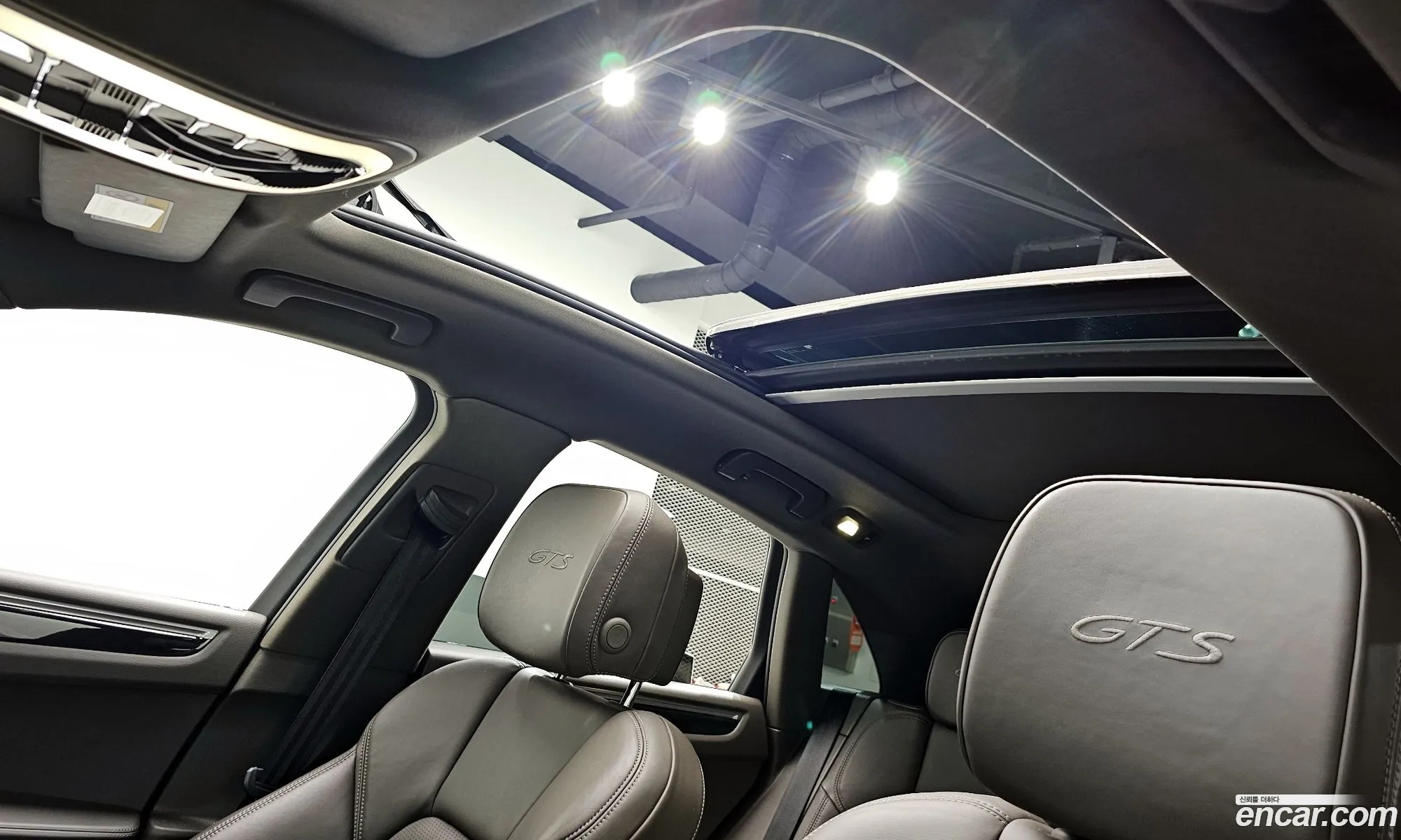 Porsche Macan 2018 WP1AG2953JLB63475 — 4