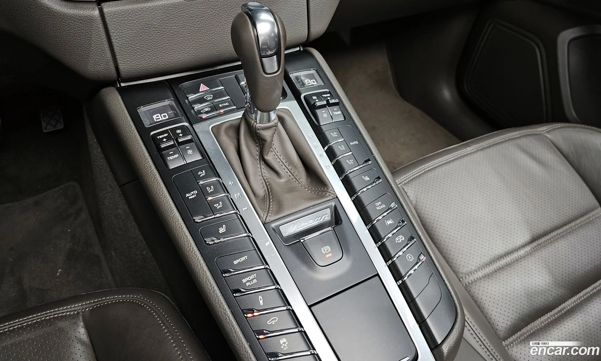Porsche Macan 2018 WP1AG2953JLB63475 — 6