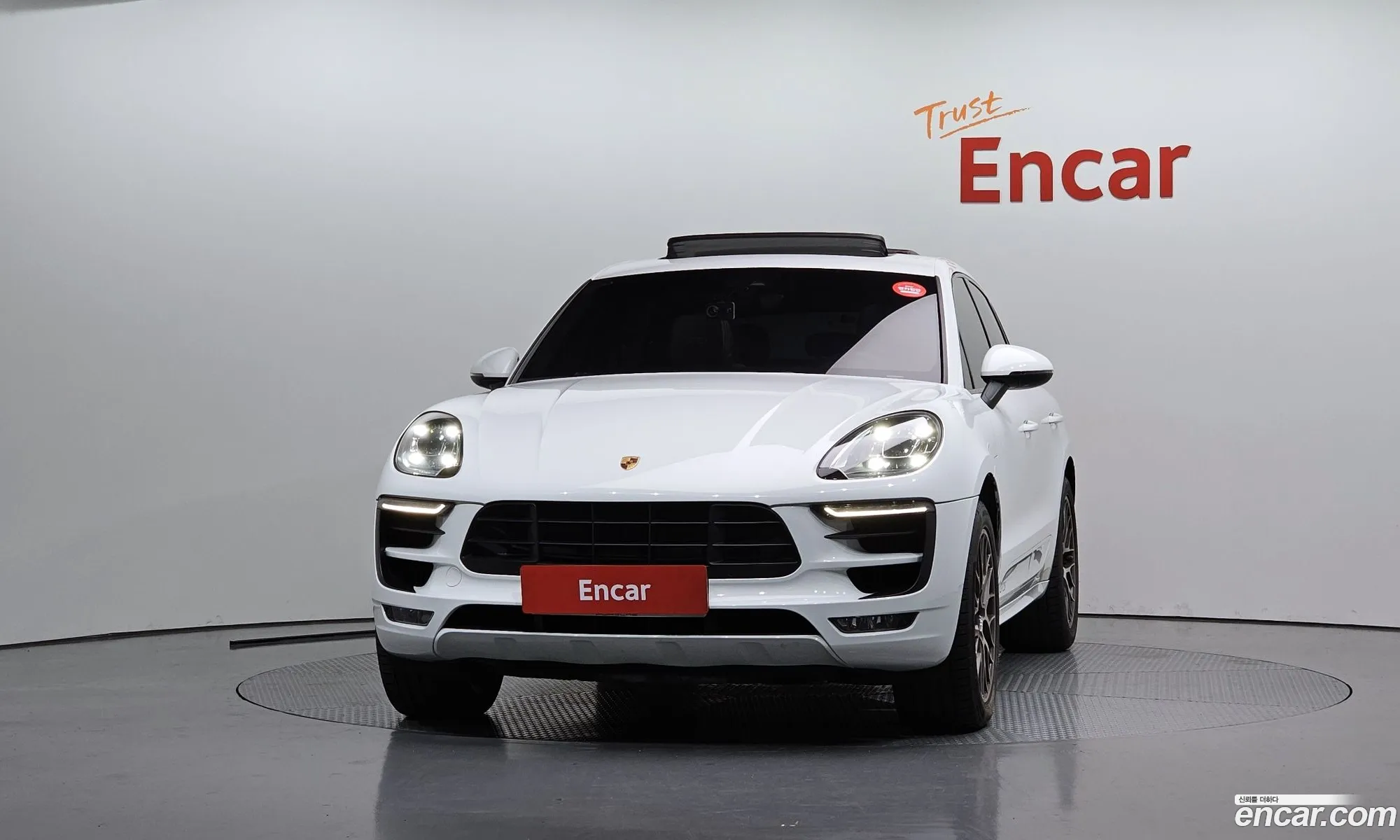 Porsche Macan 2018 WP1AG2953JLB63475 — 8