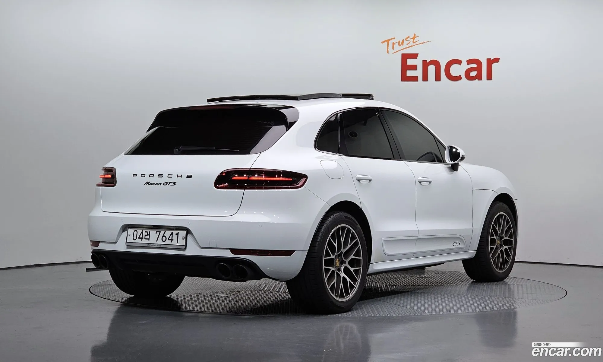 Porsche Macan 2018 WP1AG2953JLB63475 — 12
