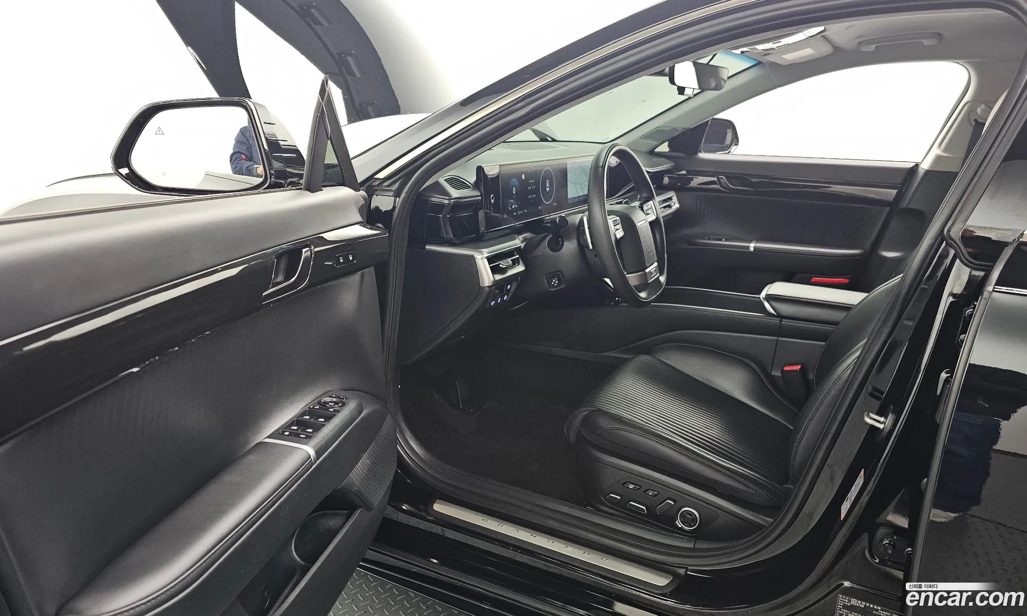 Hyundai Grandeur Hybrid 2023 — 6