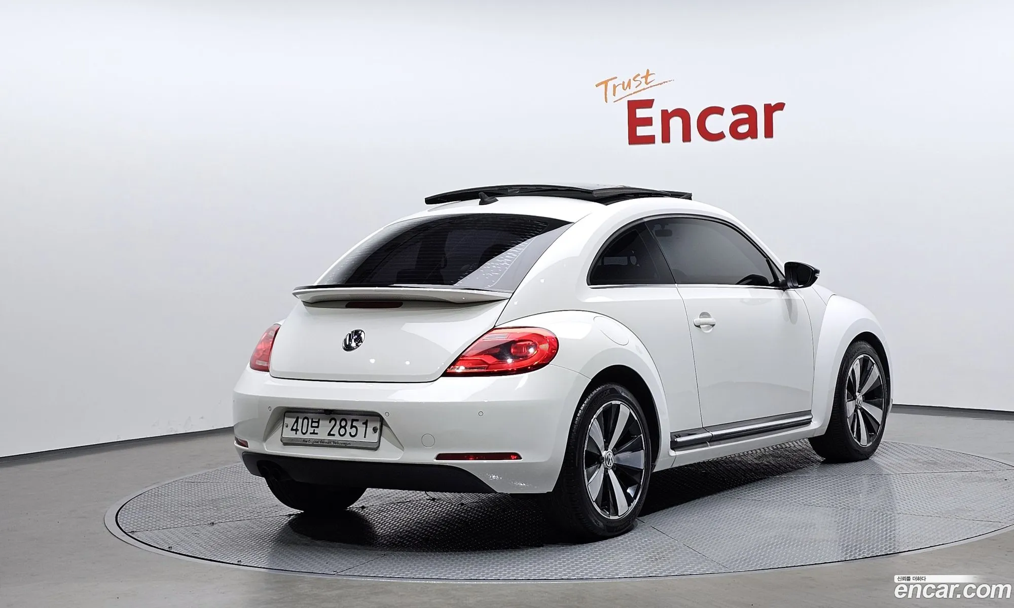 Volkswagen The Beetle 2013 — 10