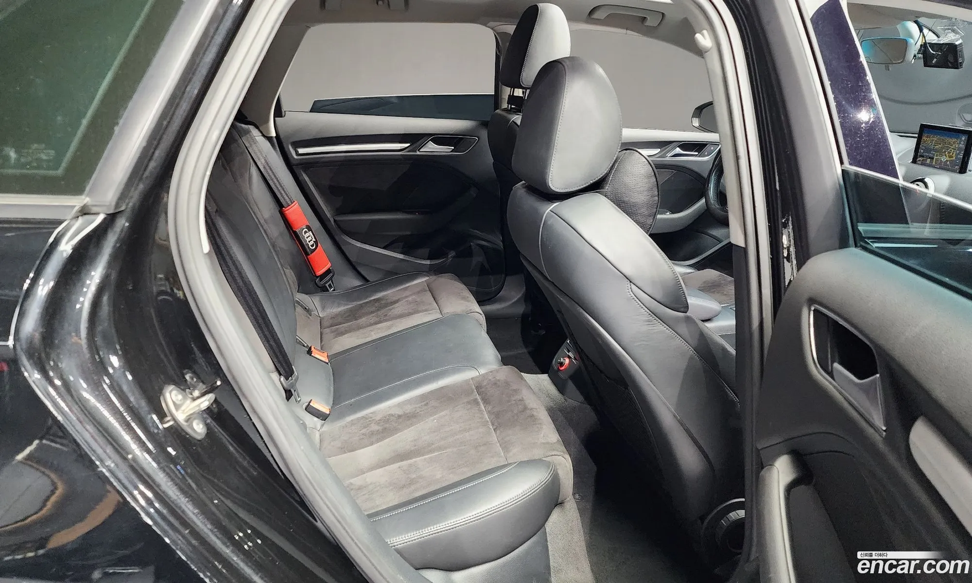 Audi A3 2015 WAUZZZ8V0GA023667 — 3