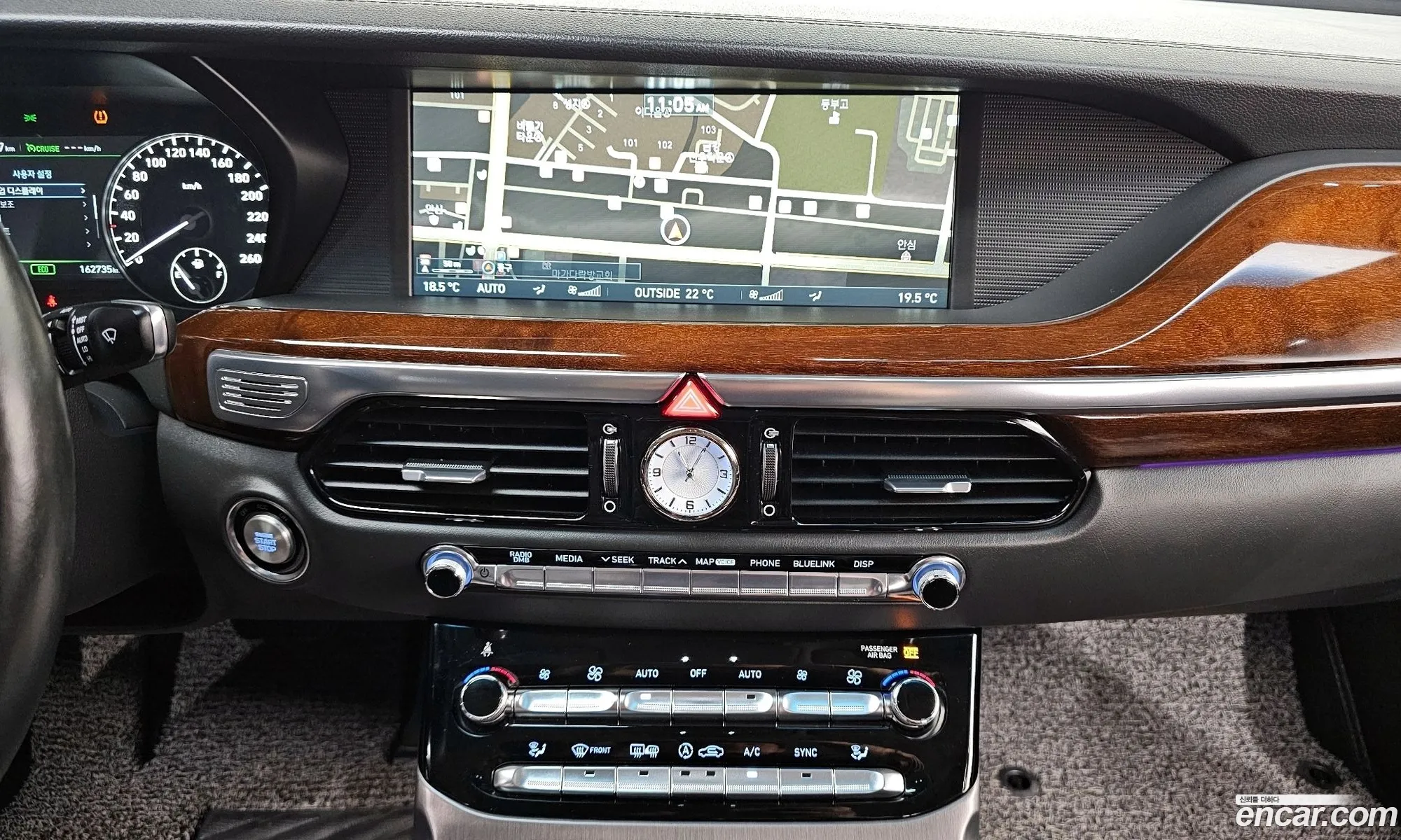 Genesis EQ900 2017 — 14