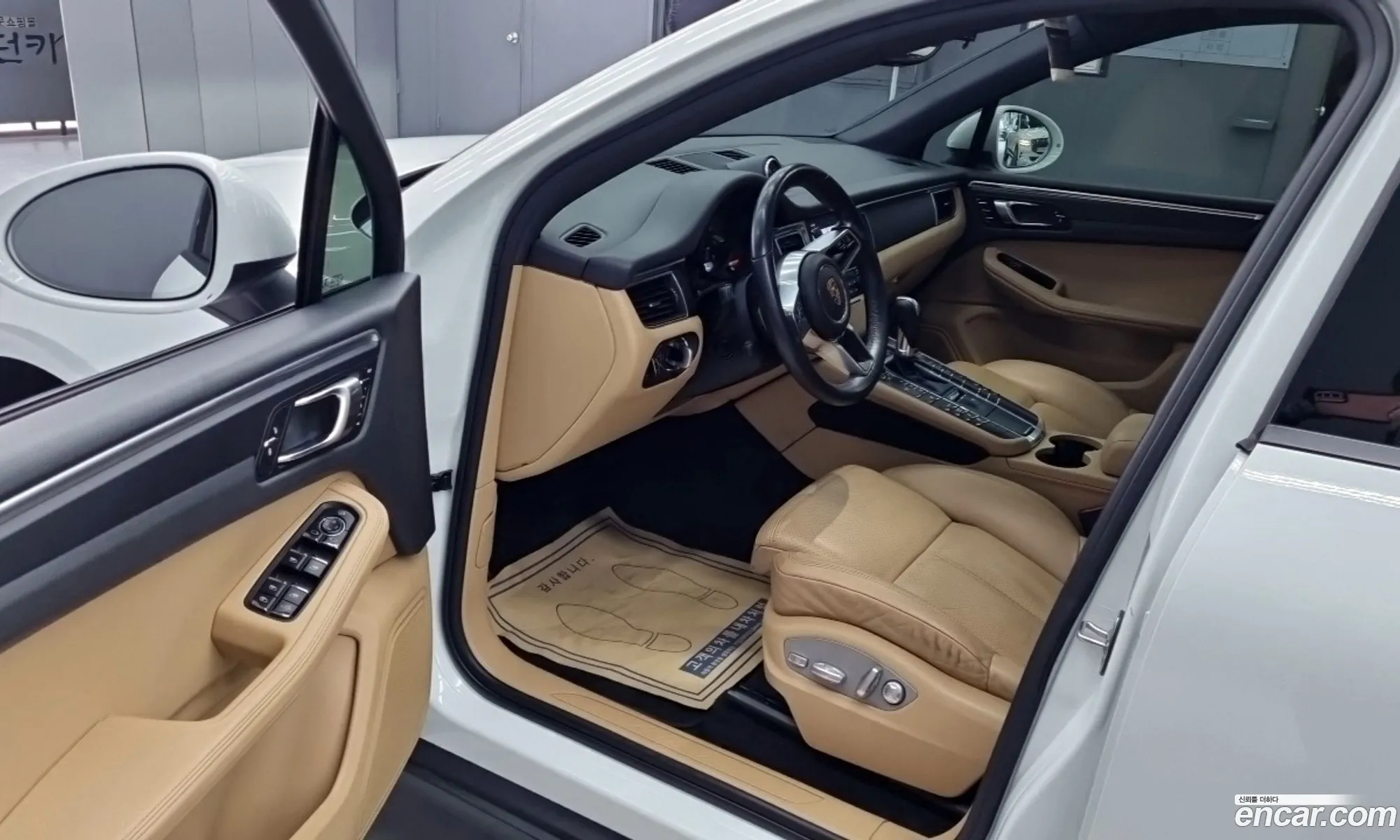 Porsche Macan 2018 — 18